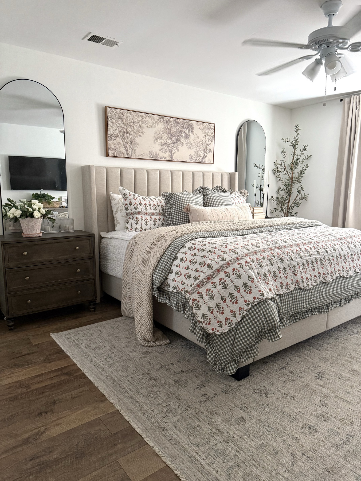 Bedroom views with my “new” refinished nightstands 

#LTKSeasonal #LTKHome