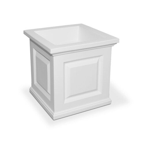 Mayne 16-in W x 16-in H White Resin Self Watering Planter Lowes.com | Lowe's