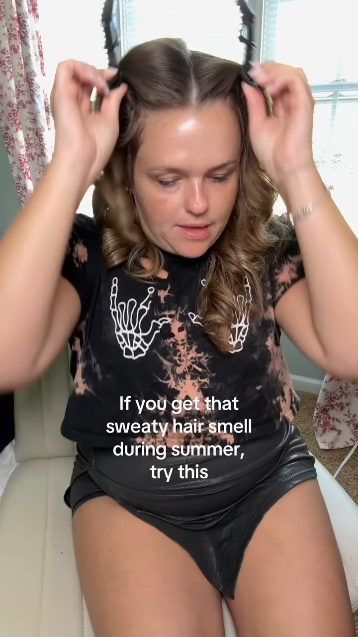 I started using this because I wanted my hair to smell good between wash days, but now I reach for it almost every day. It’s one of those little things that makes you feel more put together, and the scent lingers way longer than I expected. #HerbalEssences #HairPerfume #HairMist #SmellGoodFeelGood #dealsforyoudays