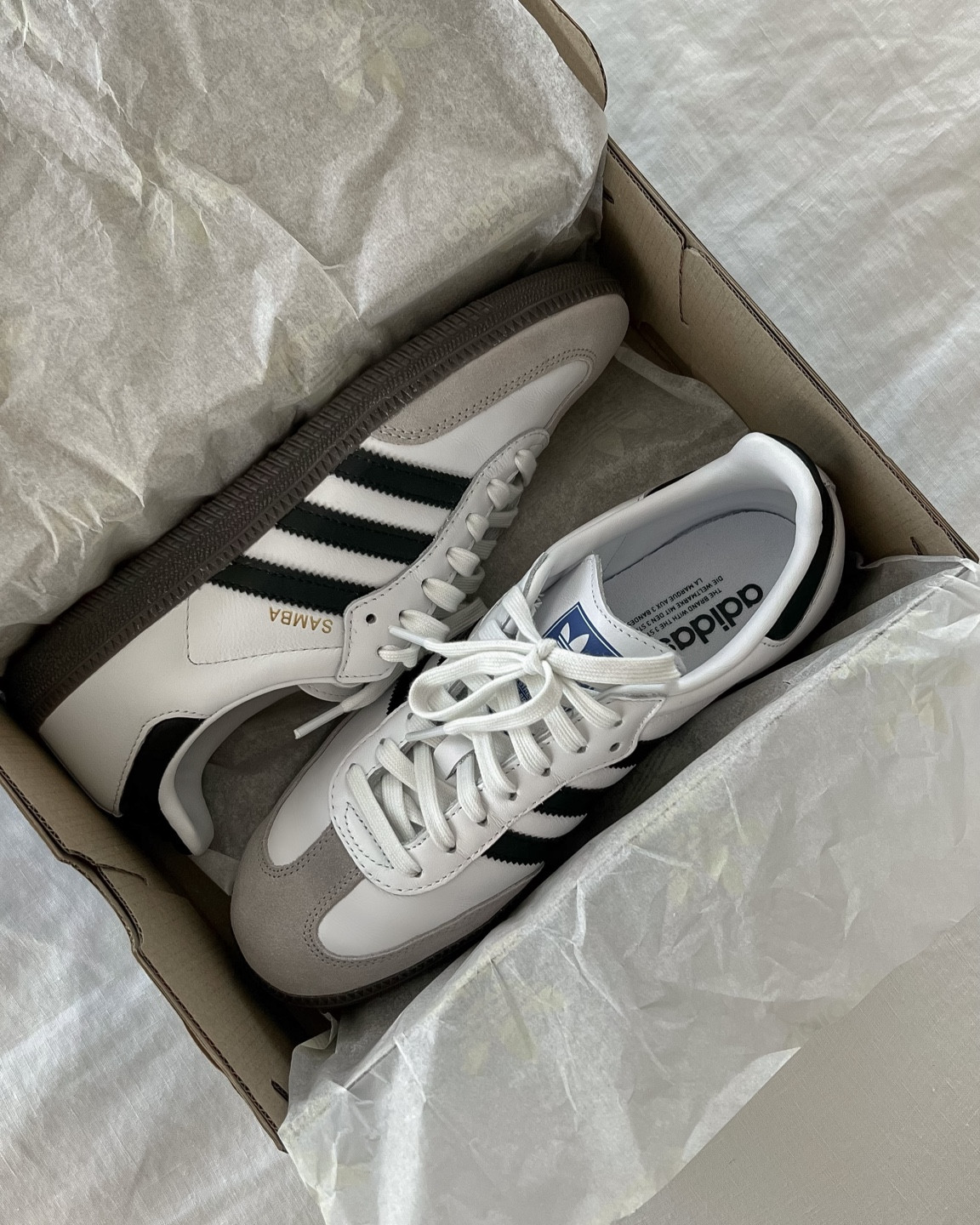 Adidas originals samba white sneakers 

#LTKU #LTKunder50 #LTKshoecrush