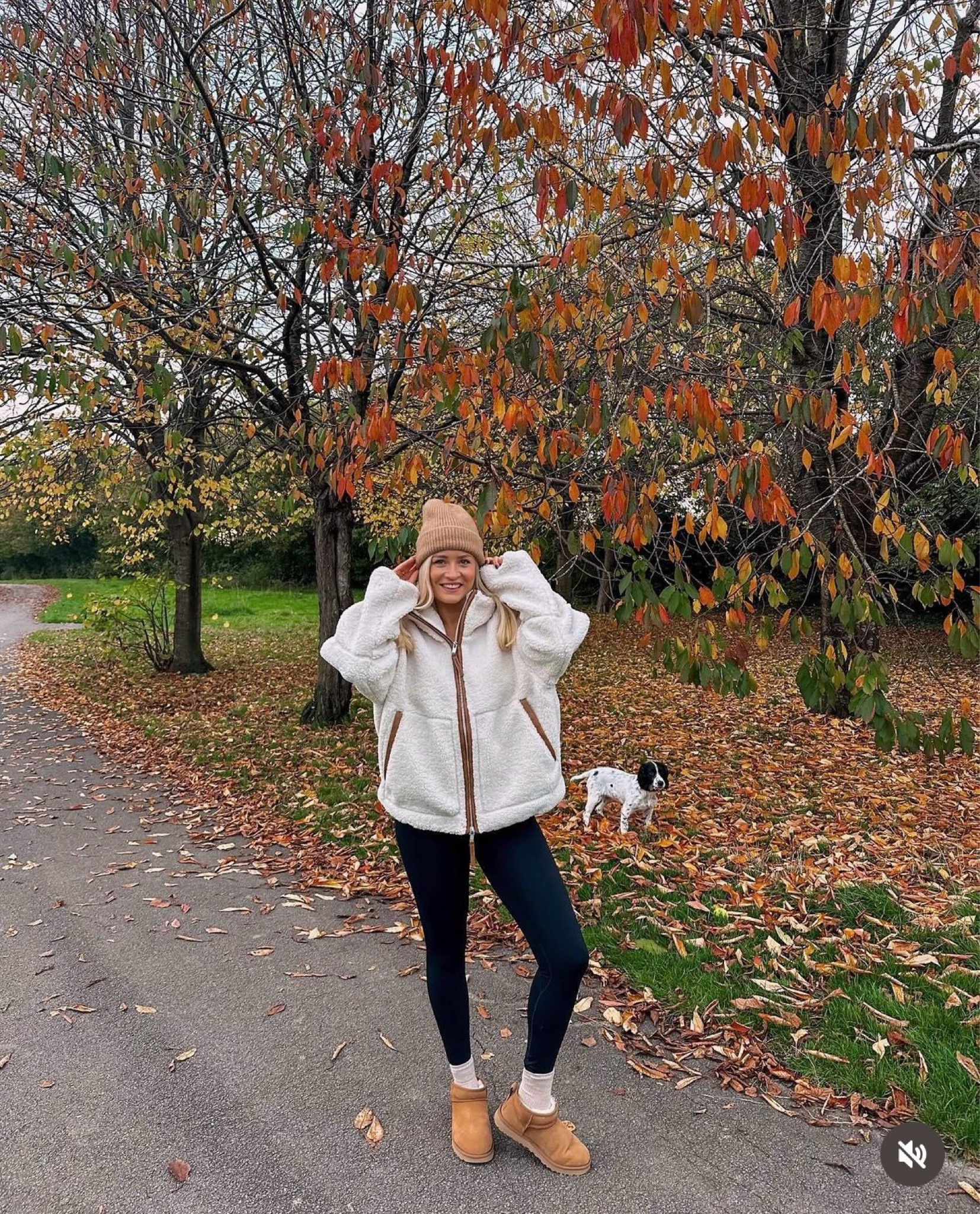 Cosy Sunday dog walk outfit 🍂

Hm, Teddy fleeces, leggings, Amazon leggings, Amazon finds, cosy jacket 
