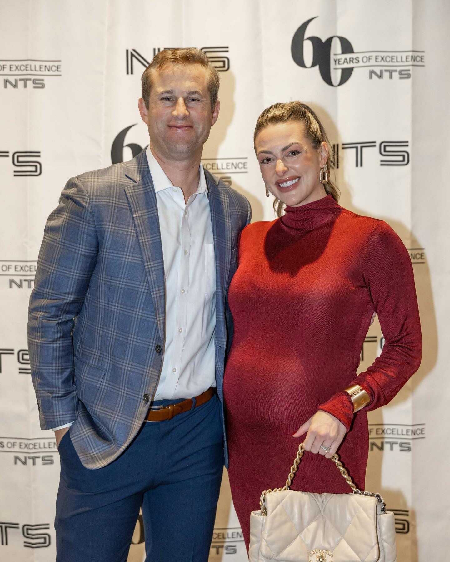 Maternity-friendly corporate holiday party look  

#LTKBump #LTKSeasonal #LTKValentine