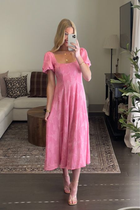 Cute spring midi dress!! 🌸Wearing a size small (usually 4-6 dress size) 
Perfect for Easter, spring wedding guest, resort wear, baby shower, etc!
Wedding guest/ resort wear/ spring midi dress/ pink dress/ Easter dress/ spring outfit/ vacation/ ootd/ spring fashionn

#LTKwedding #LTKGala #LTKSpringSale