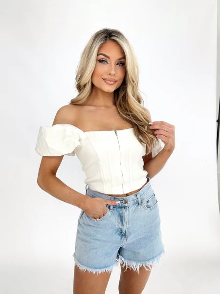 Off White Puff Sleeve Top | Lane 201 Boutique