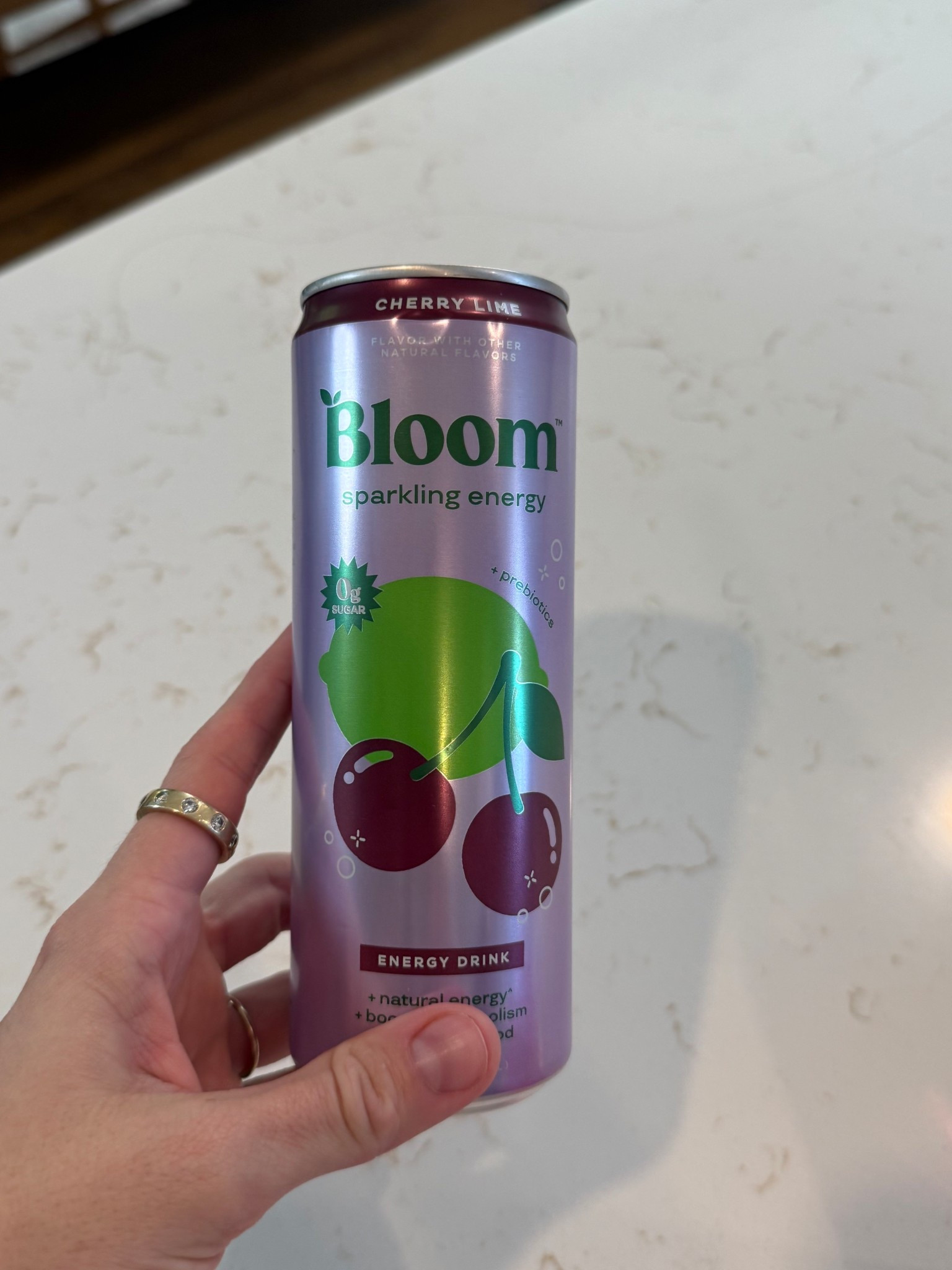 A very necessary afternoon pick me up 🍒 I love my bloom energy!! #bloom #bloomenergy #momlife 