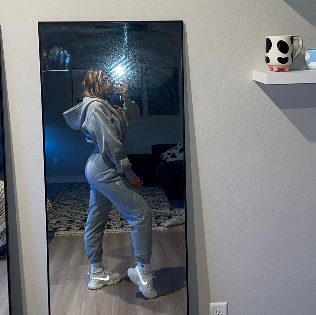 the hoodie i linked is the exact hoodie, the color is just unavailable atm!! 

#LTKActive #LTKBeauty