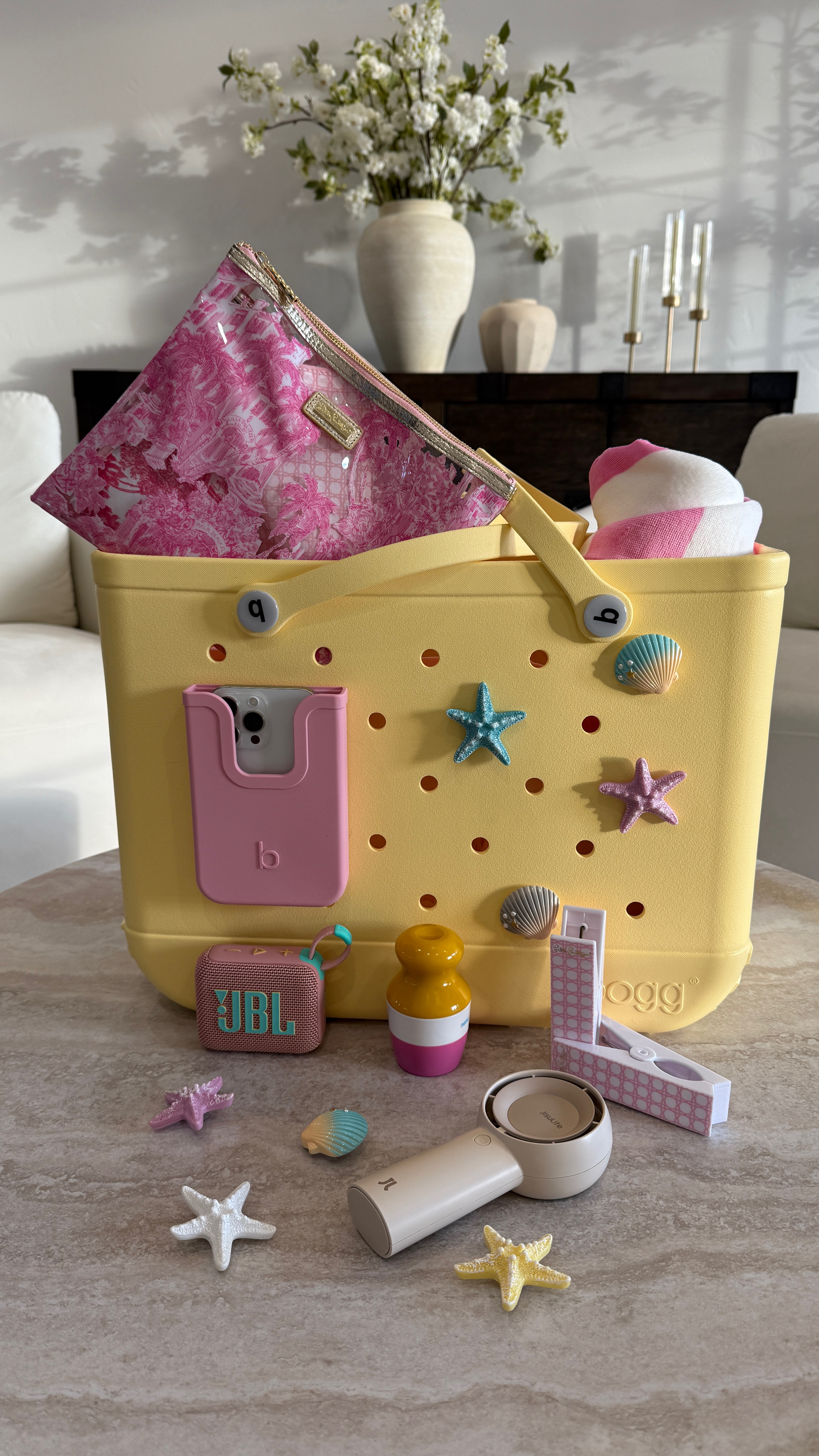 Pack my Bogg beach bag ☀️🏖️ I love all of the accessories and pouches to keep things organized!

#LTKSeasonal #LTKTravel