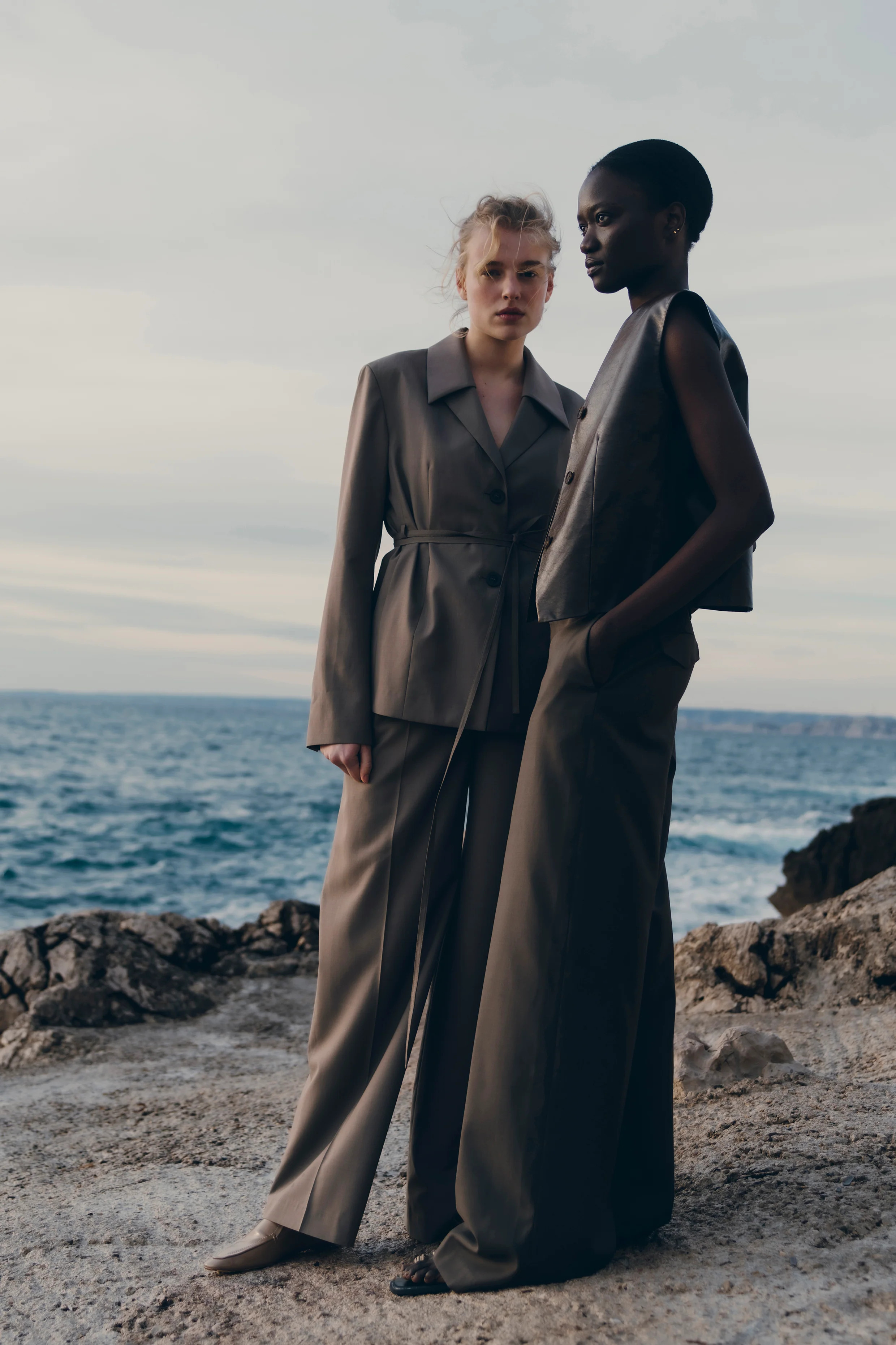 Alba Belted Blazer in Wool Blend | Fabrique