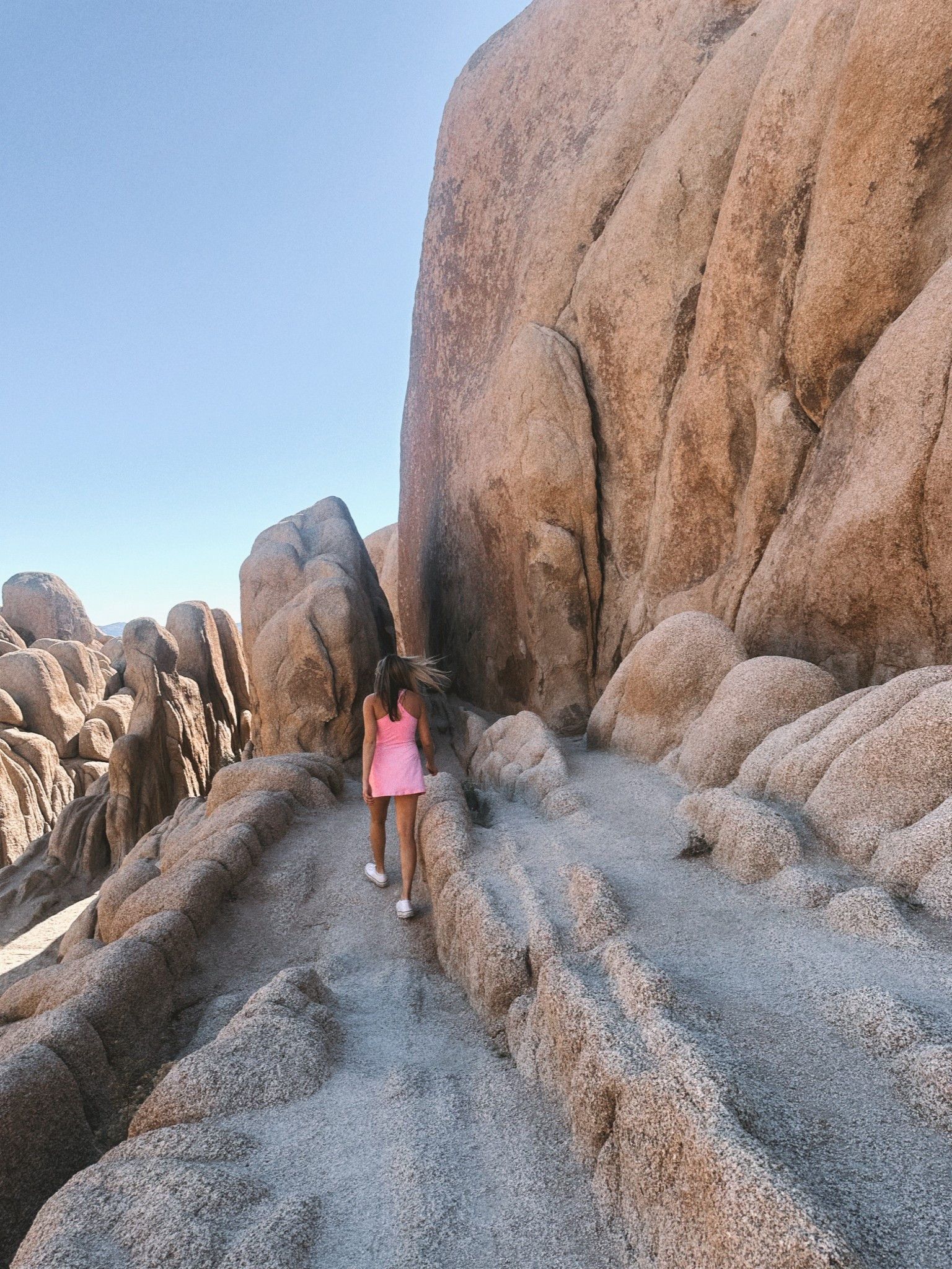 Court-ready, trail-approved 🖤

#abercrombie 

#LTKvlog #LTKfitnessgoals #LTKPetite