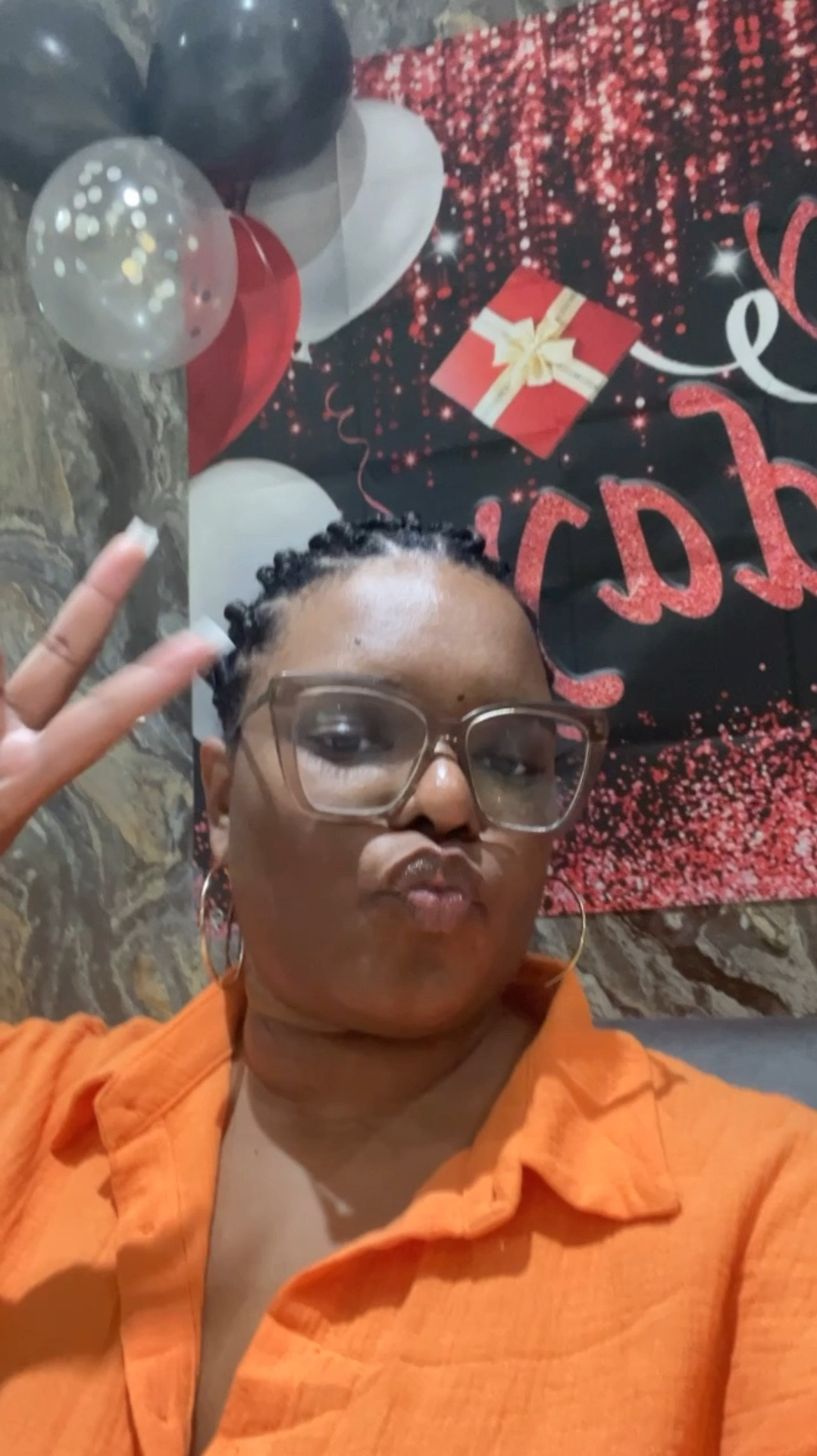 Orange Two Piece set

I’m wearing an XL - didn’t get good pics in it but it fits very well and has good stretch in the shorts 

#LTKPlusSize #LTKFindsUnder50