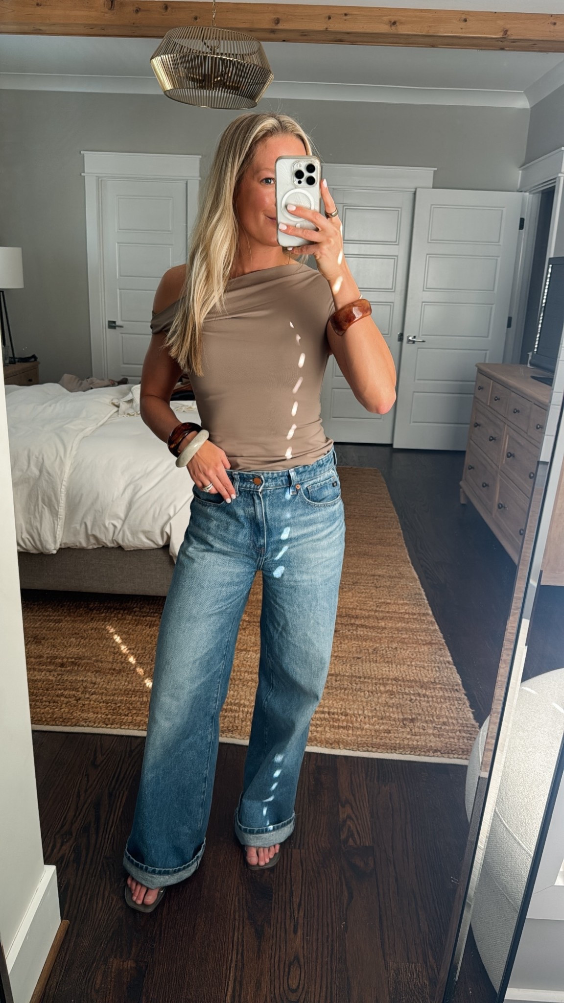 Top is Aritzia Original Contour Ravish Top in Nomad Taupe, size S.

#LTKgrwm #LTKootd