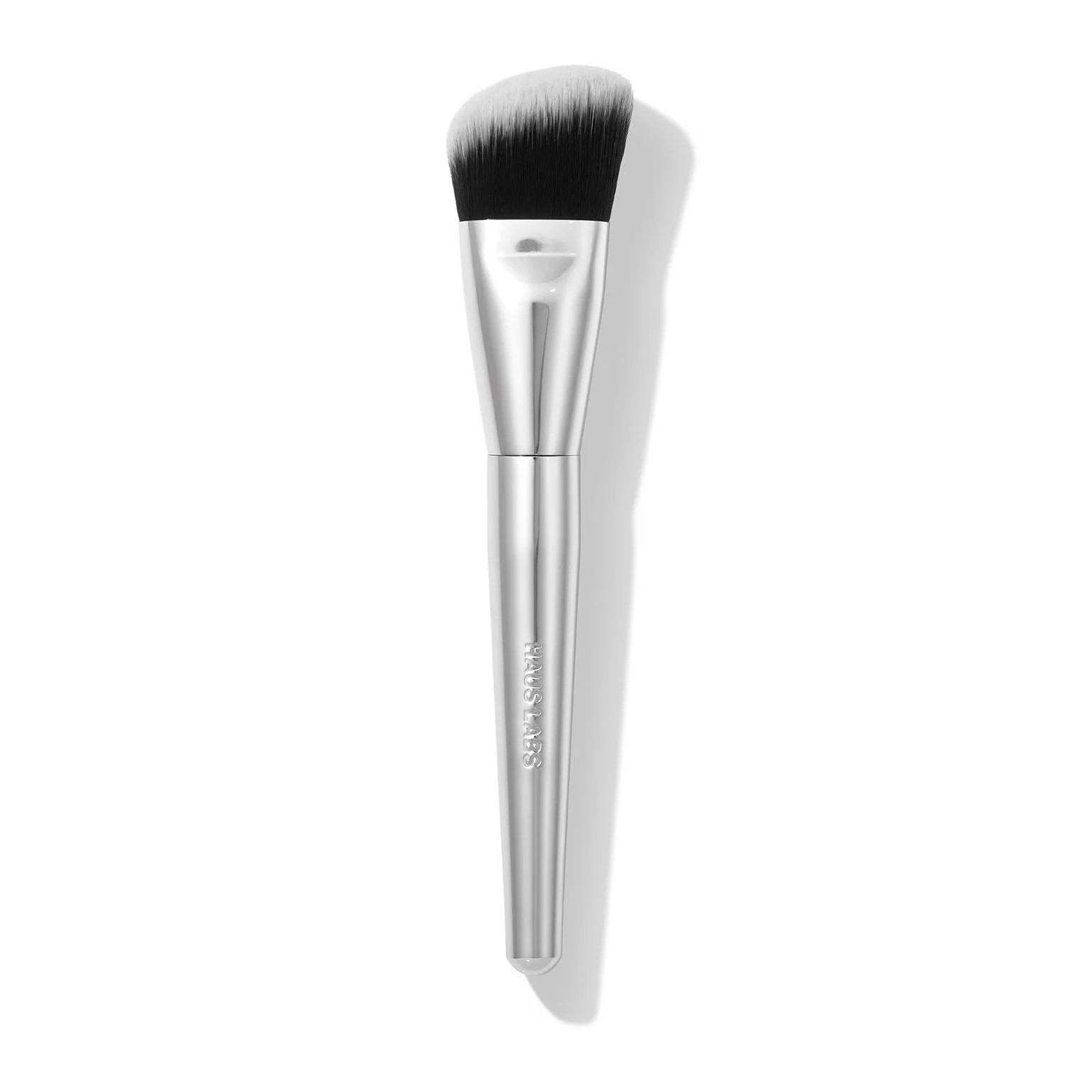 HAUS LABS
FOUNDATION BRUSH | Haus Labs