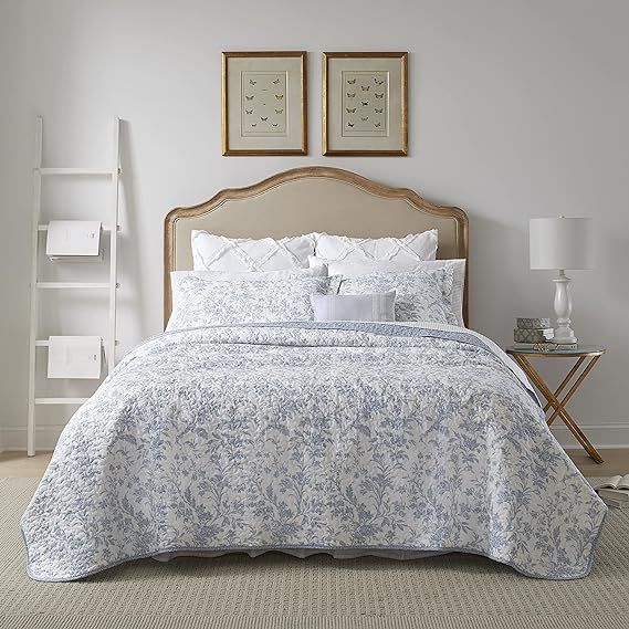 Laura Ashley Home - King Size Quilt Set, Cotton Reversible Bedding, Lightweight Home Decor for Al... | Amazon (US)
