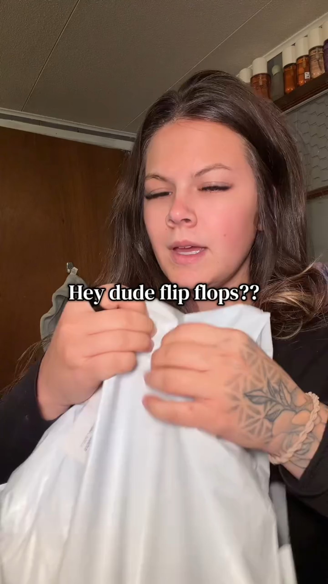 
These aren’t throwaway flip flops. Cushioned, supportive, and actually comfortable for all-day mom life. #heydudeshoes #heydudes #heydudetideflip #flipflops