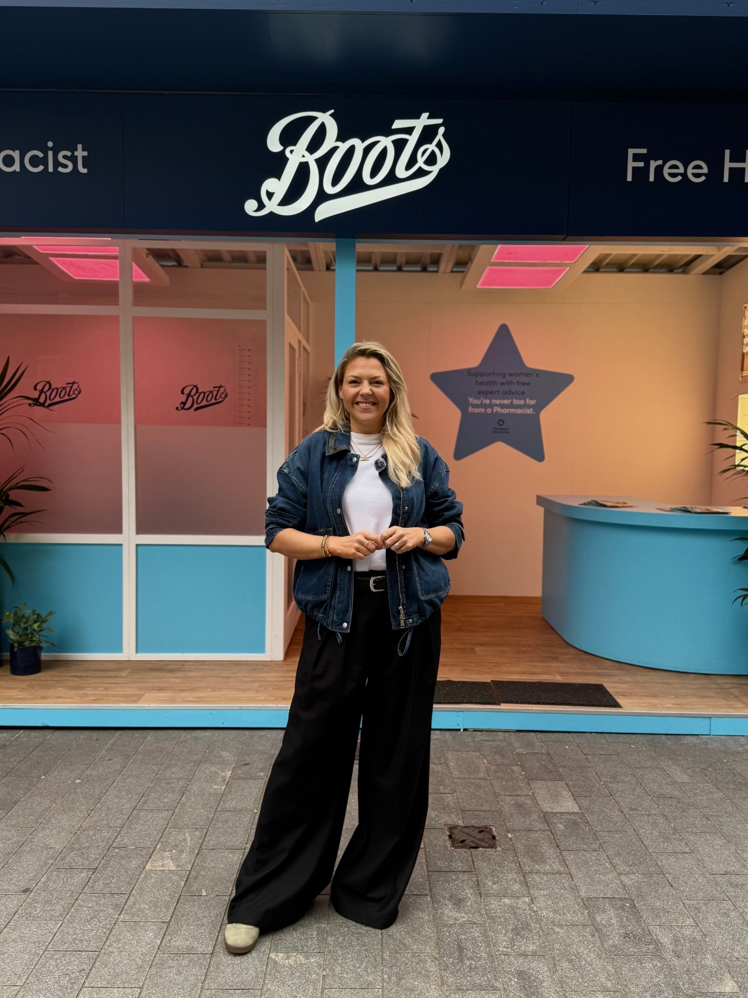 London look 

Denim jacket M&S 
Wat the brand 
Tailored trousers 

#LTKspring #LTKmidsize #LTKuk