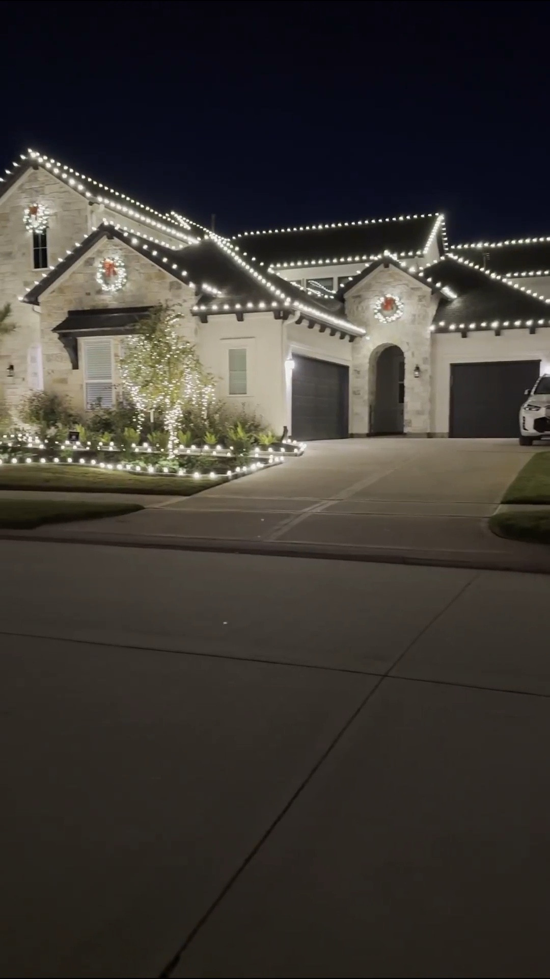 Hey friend! 🤎 Wayfair has everything you need to get your home ready for the holiday season! 🎉

I’ve found some gorgeous holiday décor must-haves, like warm white holiday lights with removable bulbs—perfect for creating a cozy vibe. 🎄 Plus, they have 12-inch spacing between bulbs and a 6-inch tail for extra stability.

I’m also picking up home essentials, like my favorite entryway table and a stylish mirror.🪞

From beautiful garlands and wreaths to festive bells, Wayfair has all the seasonal favorites you need! 🔔

Scroll below and start shopping! #Wayfair 

#LTKHome #LTKStyleTip #LTKHoliday