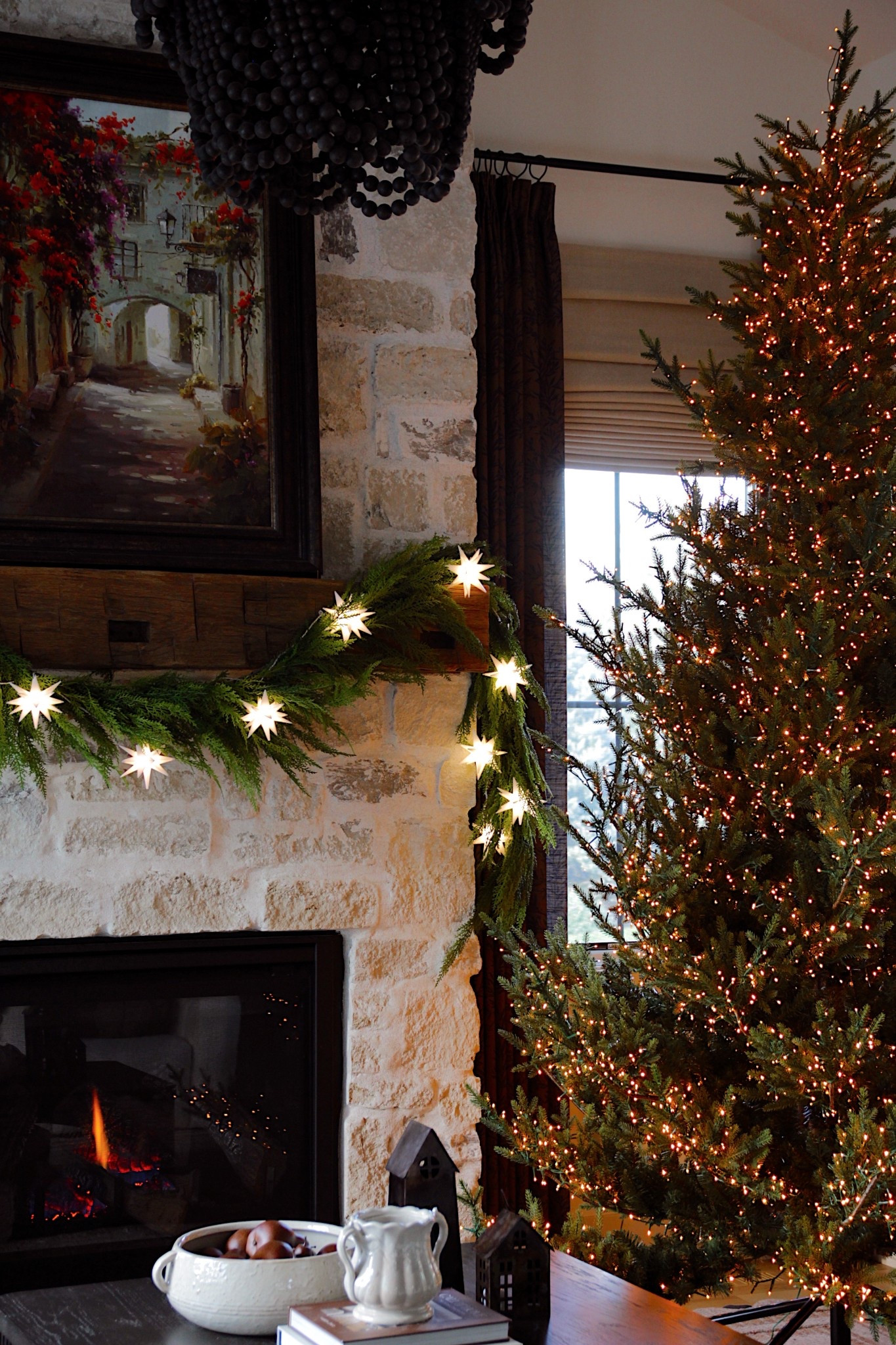 Christmas decor 
Christmas tree 
Christmas garland 

#LTKHome #LTKSeasonal #LTKHoliday