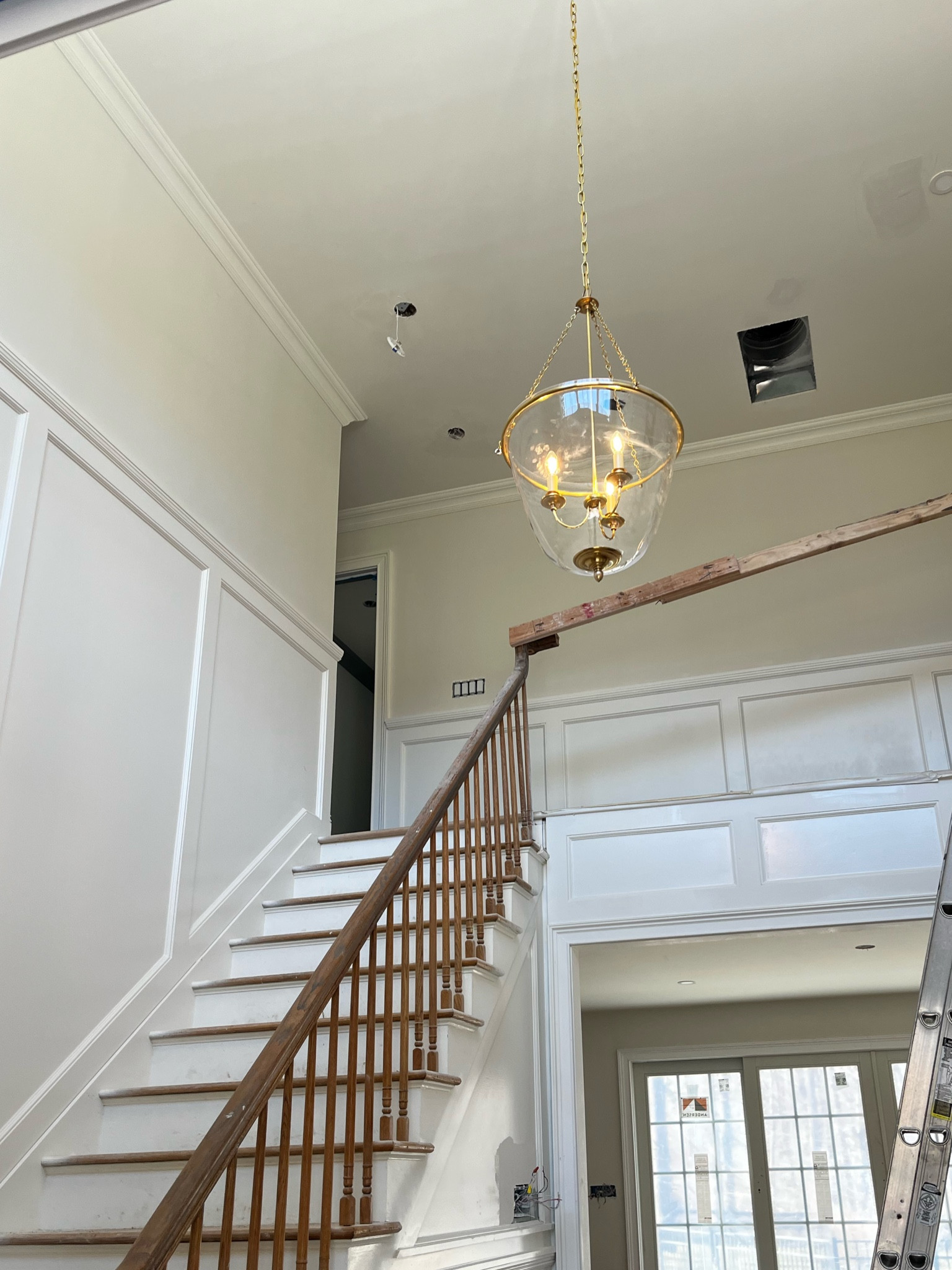 The most beautiful entryway lantern. 😍