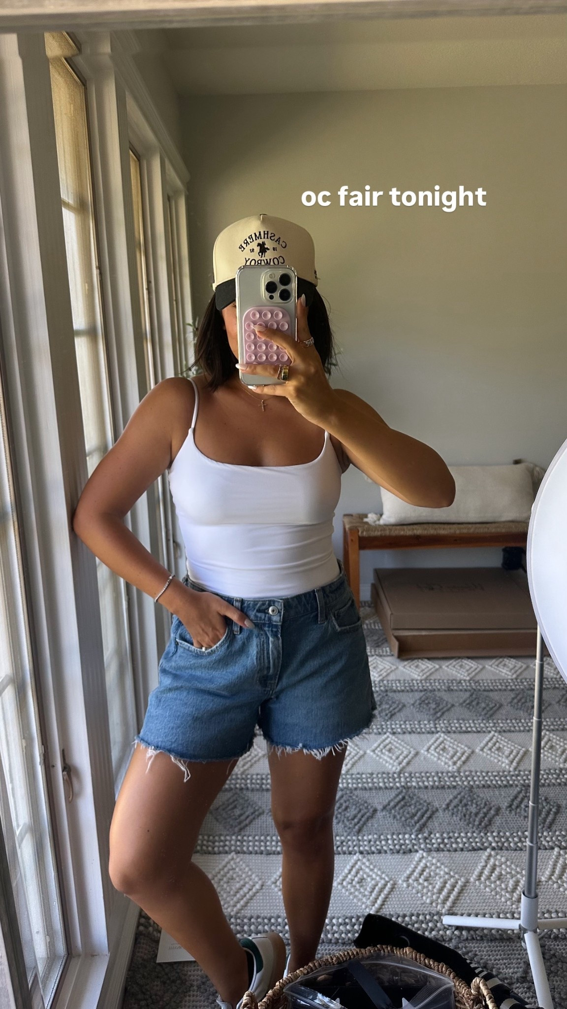 Small in top 
27 curve love in shorts 