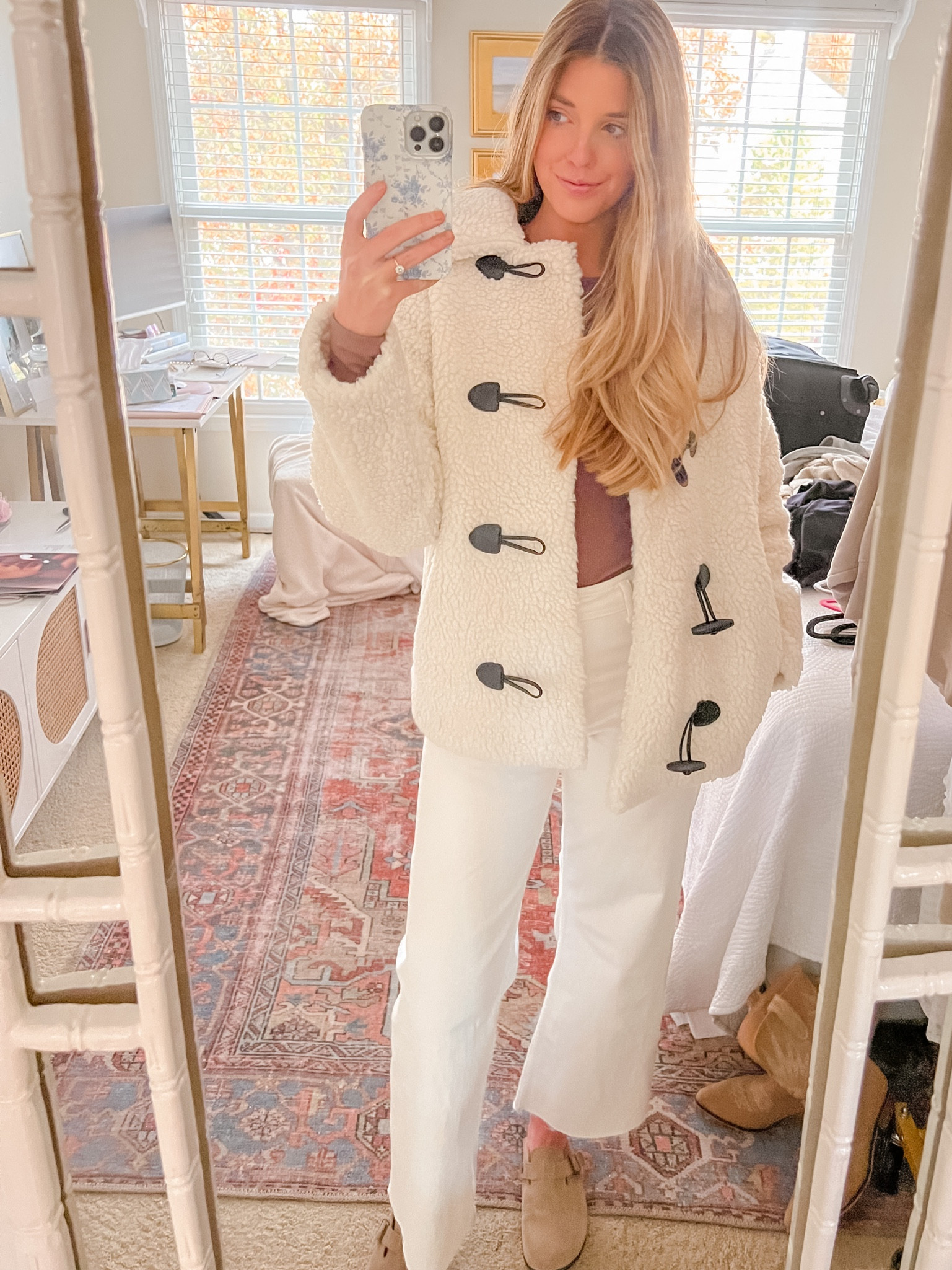 my favorite cozy coat 30% off right now #abercrombie #sale 

#LTKHoliday #LTKunder100 #LTKsalealert