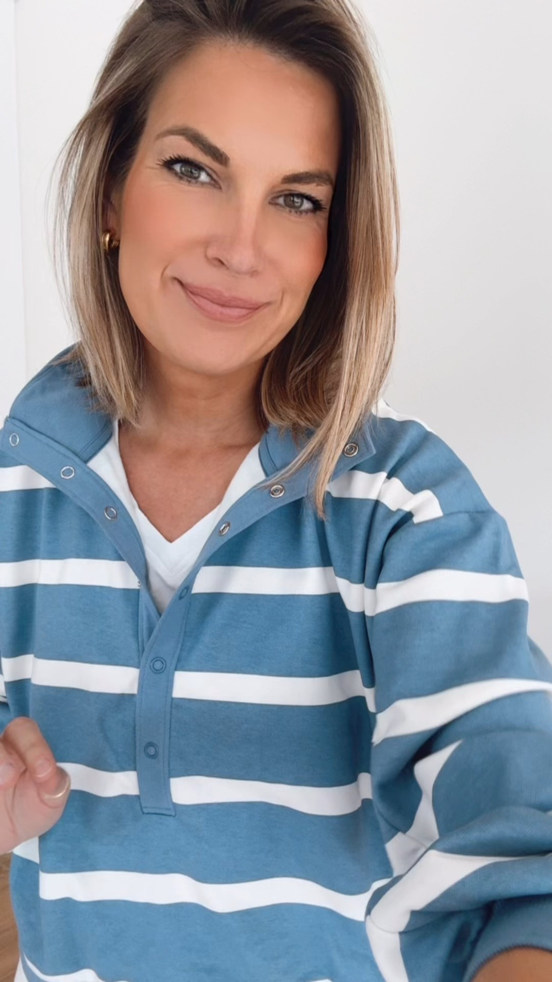 Wearing small in the sweatshirt and tee. Small tall in the off white jeans. They’re on double sale!  I am 5’11” for reference.  

#LTKSaleAlert #LTKTall #LTKFindsUnder50