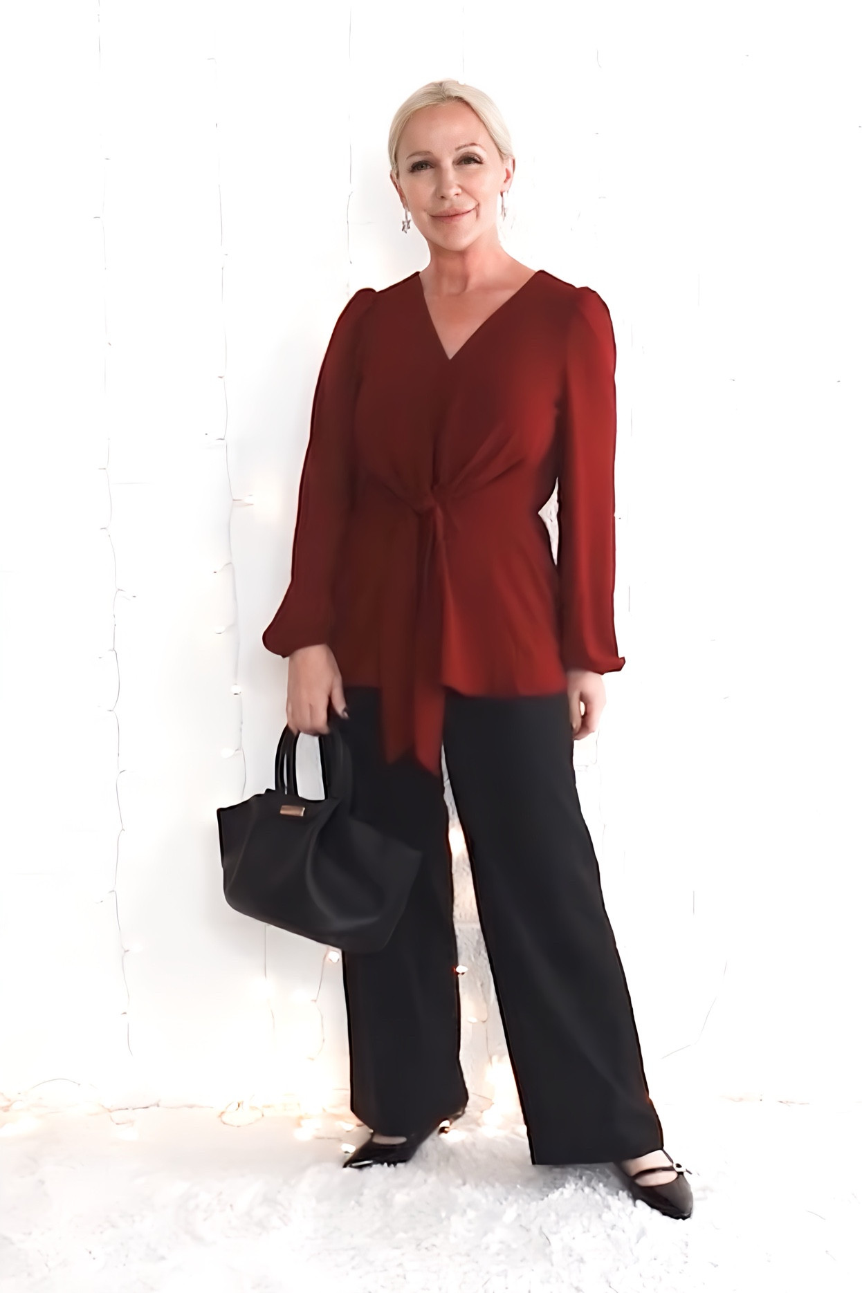 Holiday outfit featuring Amazon yoga pants and “no tuck” blouse  

#LTKSeasonal #LTKOver40 #LTKHoliday