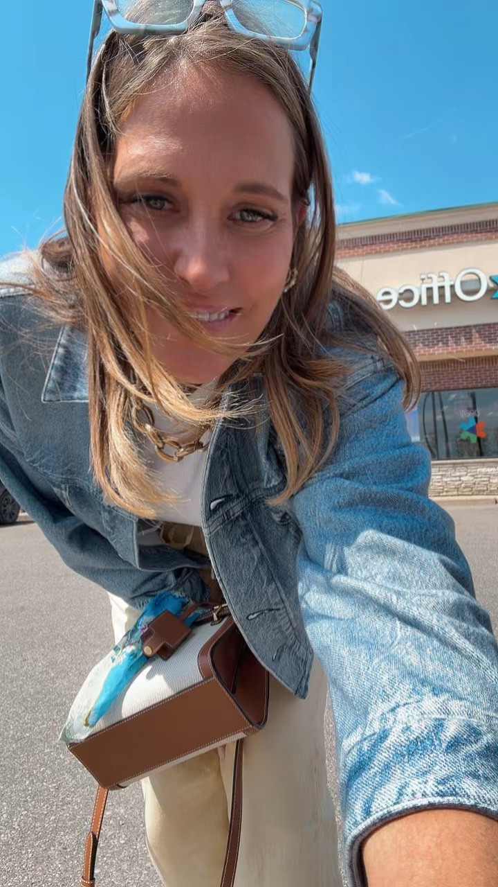 Wednesday OOTD! This sunshine has lifted my spirits and has me ready for warmer temps in these amazing linen pants and my new favorite sweatshirt jean jacket! s

#LTKMidsize #LTKOver40 #LTKootd