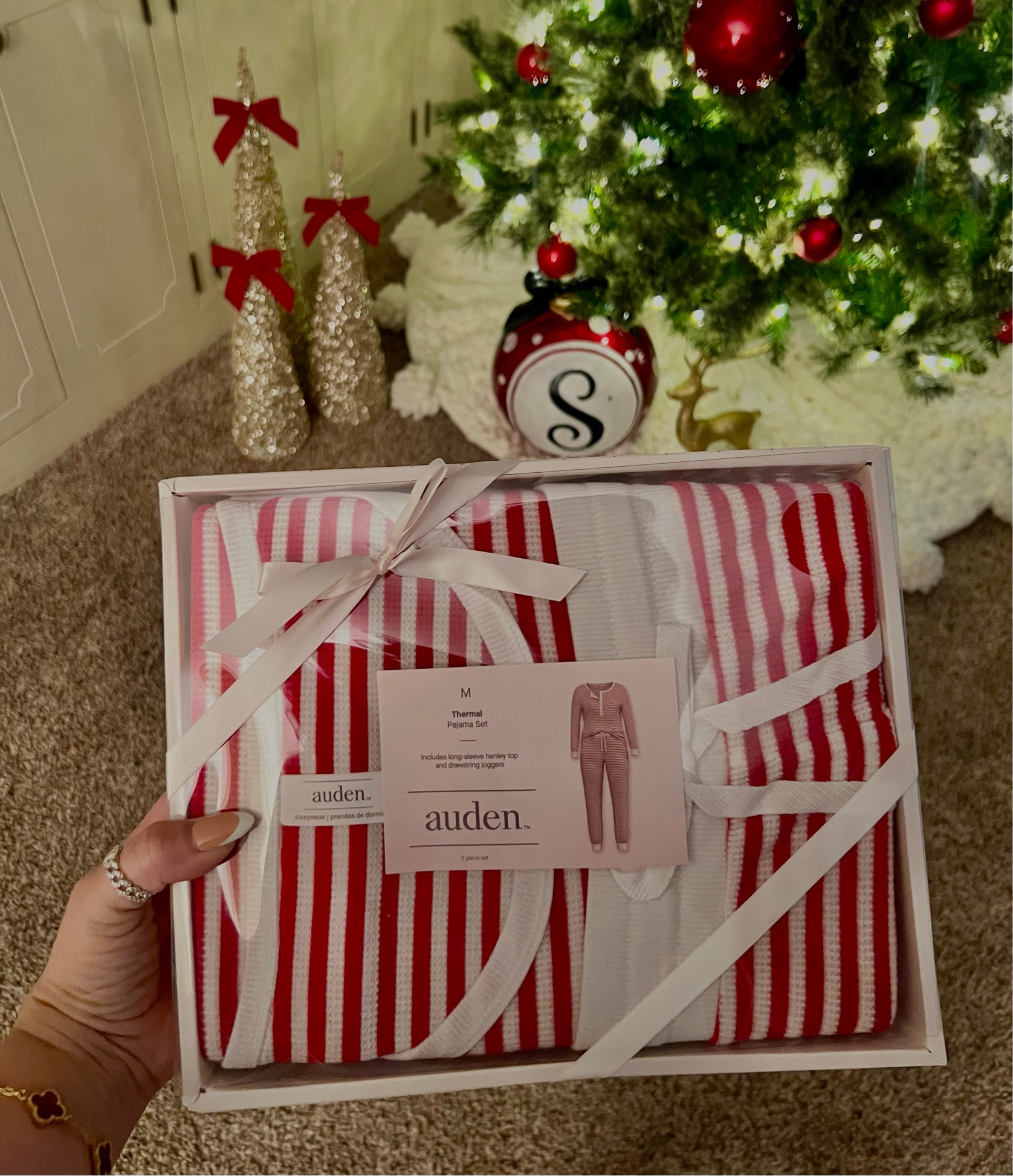 Cozy pajamas ❤️🤍

#LTKWatchNow #LTKHoliday #LTKGiftGuide