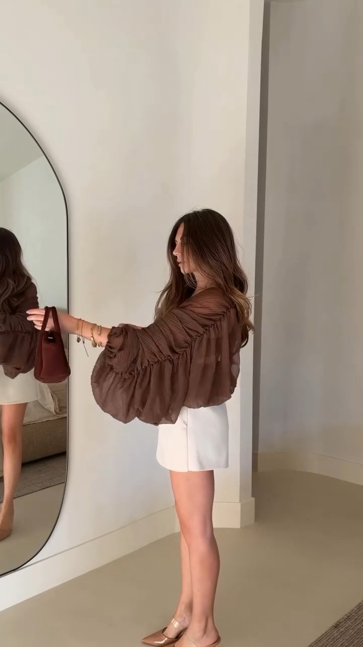 POV: my daughter’s birthday party is in full swing and I just realized I never planned an outfit—thank you Amazon for coming through with the cutest top. 
#ootd #amazon #amazonfashionfinds

#LTKStyleTip