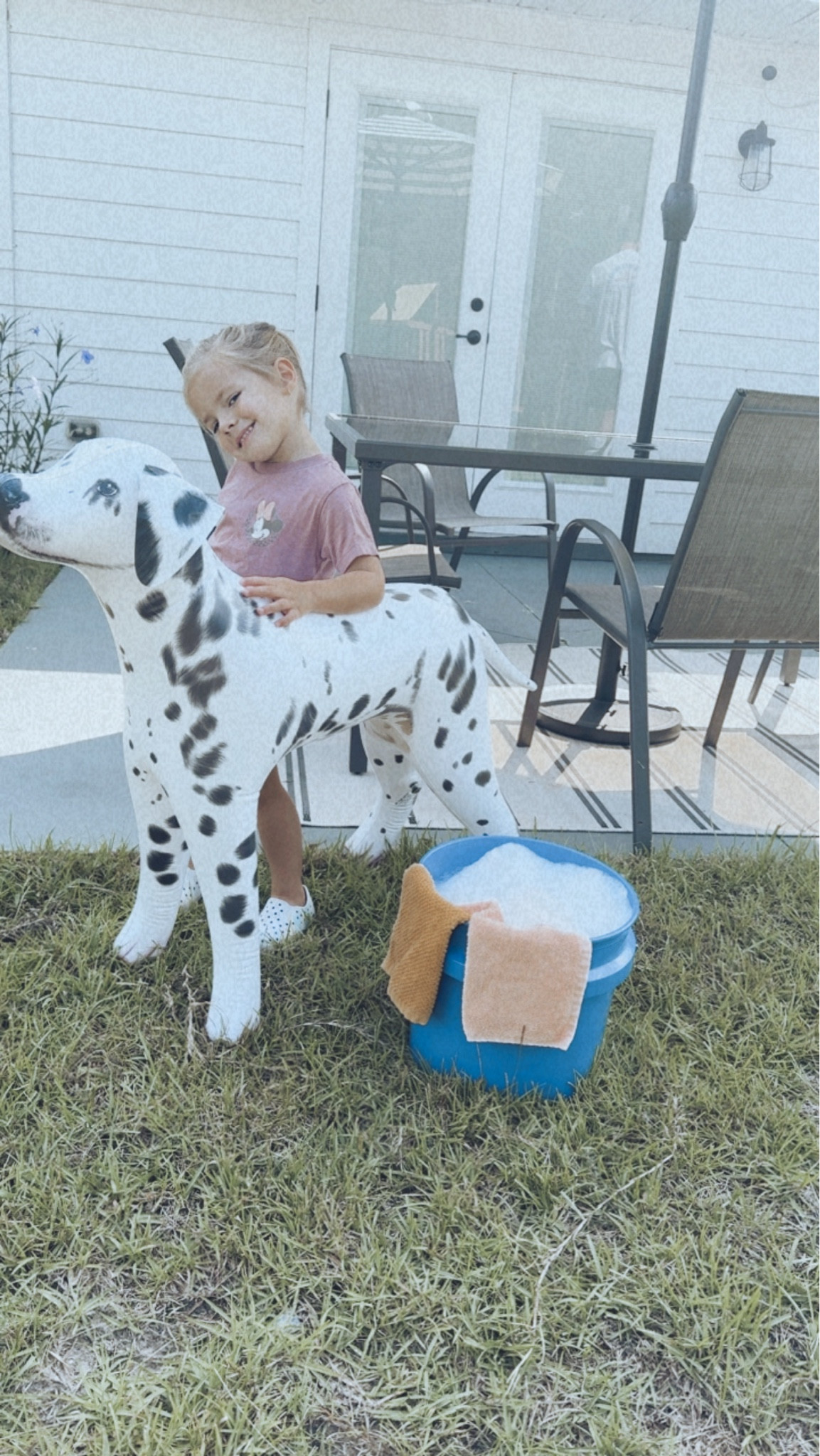 Dog wash! 

Pretend play
Dogs
Toddlers
Toddler play 
At home
Dog wash 
Outdoor play

#LTKKids
