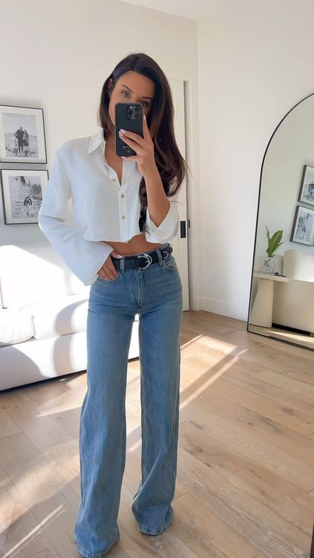 Love how long these jeans make my legs look. They’re apart of the saks friends and family sale, so I am linking them here along with several other pieces I got my eye. 
Saks Friends & Family! 25% OFF* New Arrivals, 20% OFF* Select Jewelry! Valid 3/19-3/28. Shop Now!) @saks #sakspartner 



#LTKsalealert #LTKstyletip
