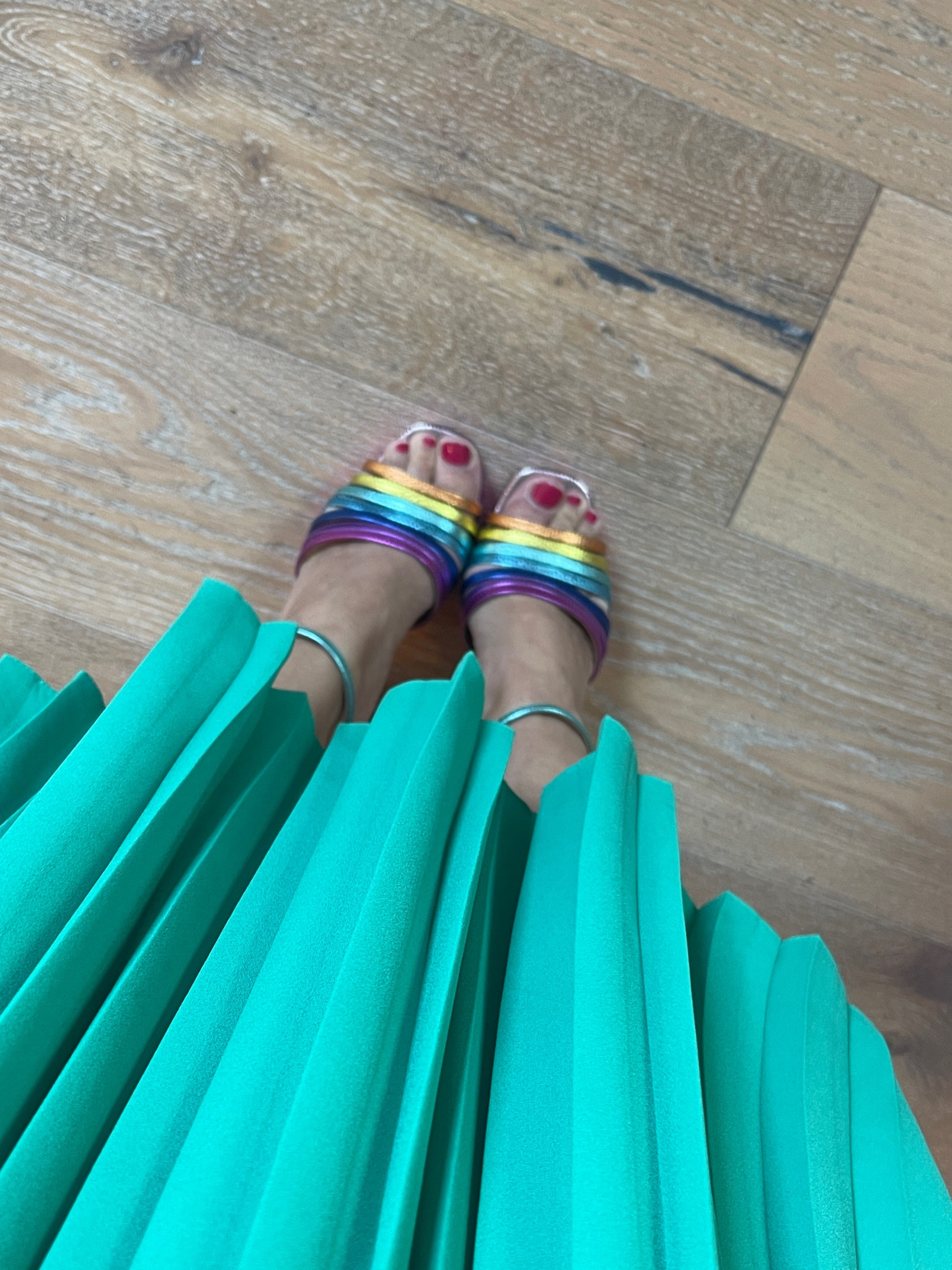 🌈 Swoon-worthy Sandals 🌈 

I have been eyeing these for months and finally pulled the trigger!!!  I don’t know what I was waiting for. They work best for #HOCspring & #HOCwinter



#LTKstyletip #LTKFind #LTKshoecrush