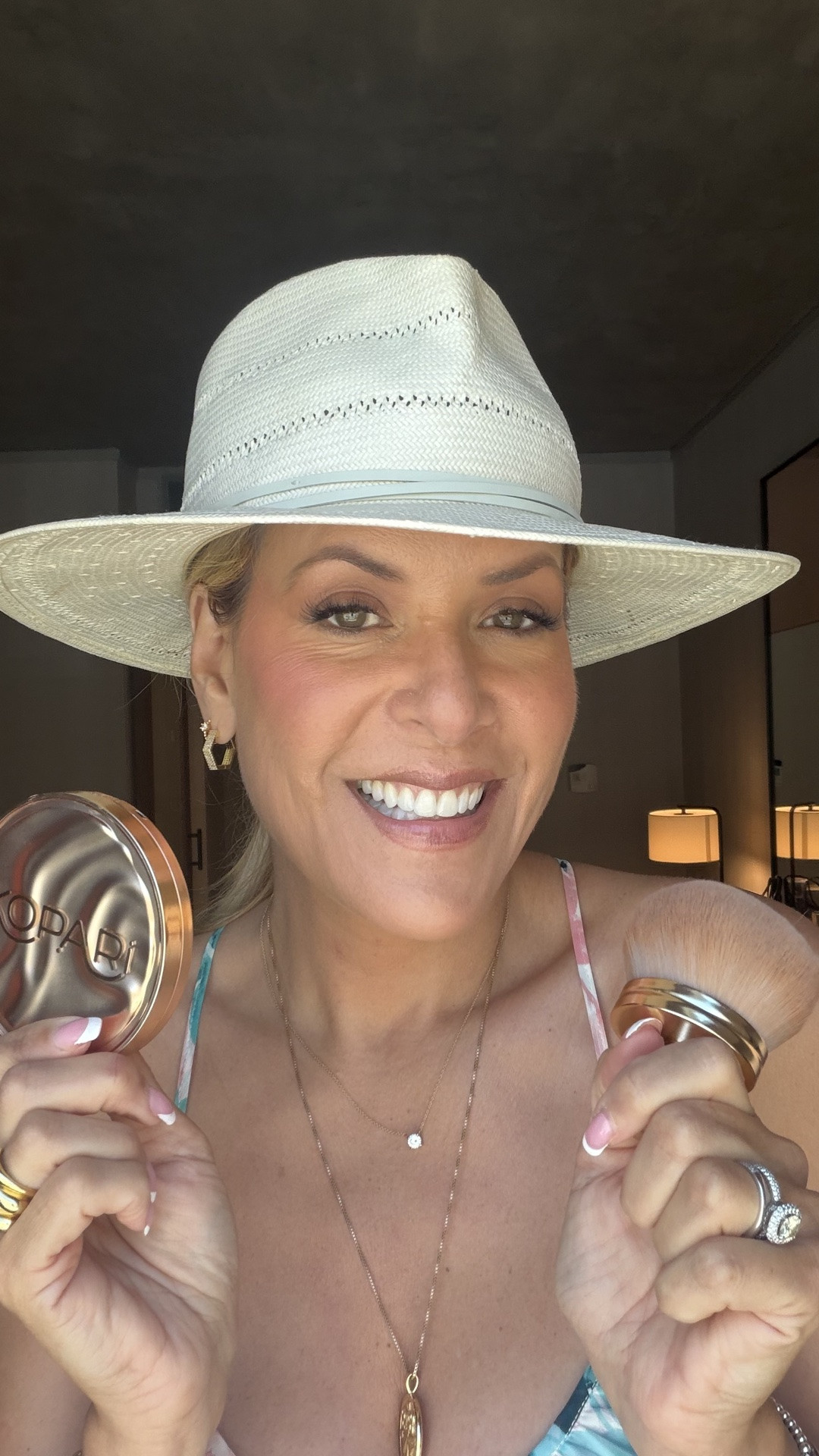 Love this Kopari bronzer that has an spf of 30!

#LTKSwim #LTKTravel #LTKBeauty