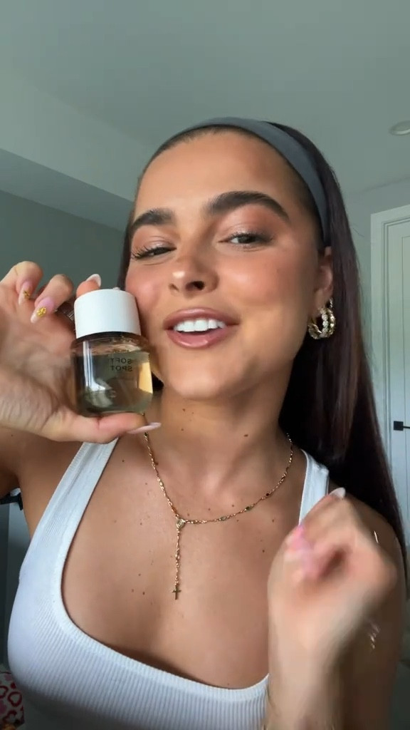 I fear I’ve found the new summer scent 

#LTKBeauty #LTKVideo #LTKStyleTip