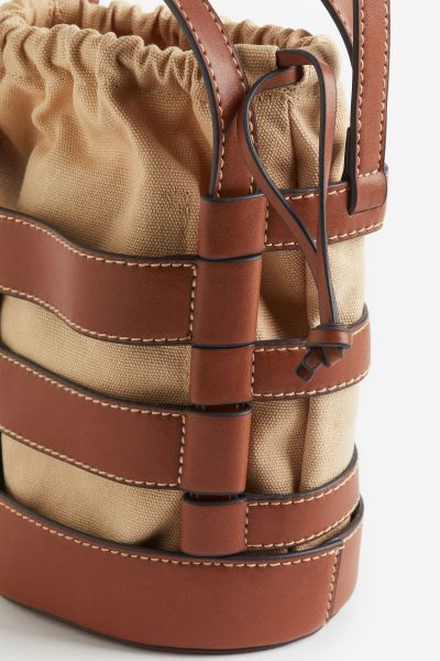 Bolso bombonera | H&M (FR, IT, ES, PT, BE)