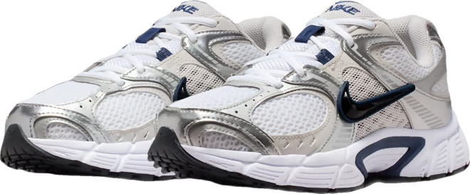 Nike V5 RNR Women's Shoes with Reflective Accents | Nike (US)