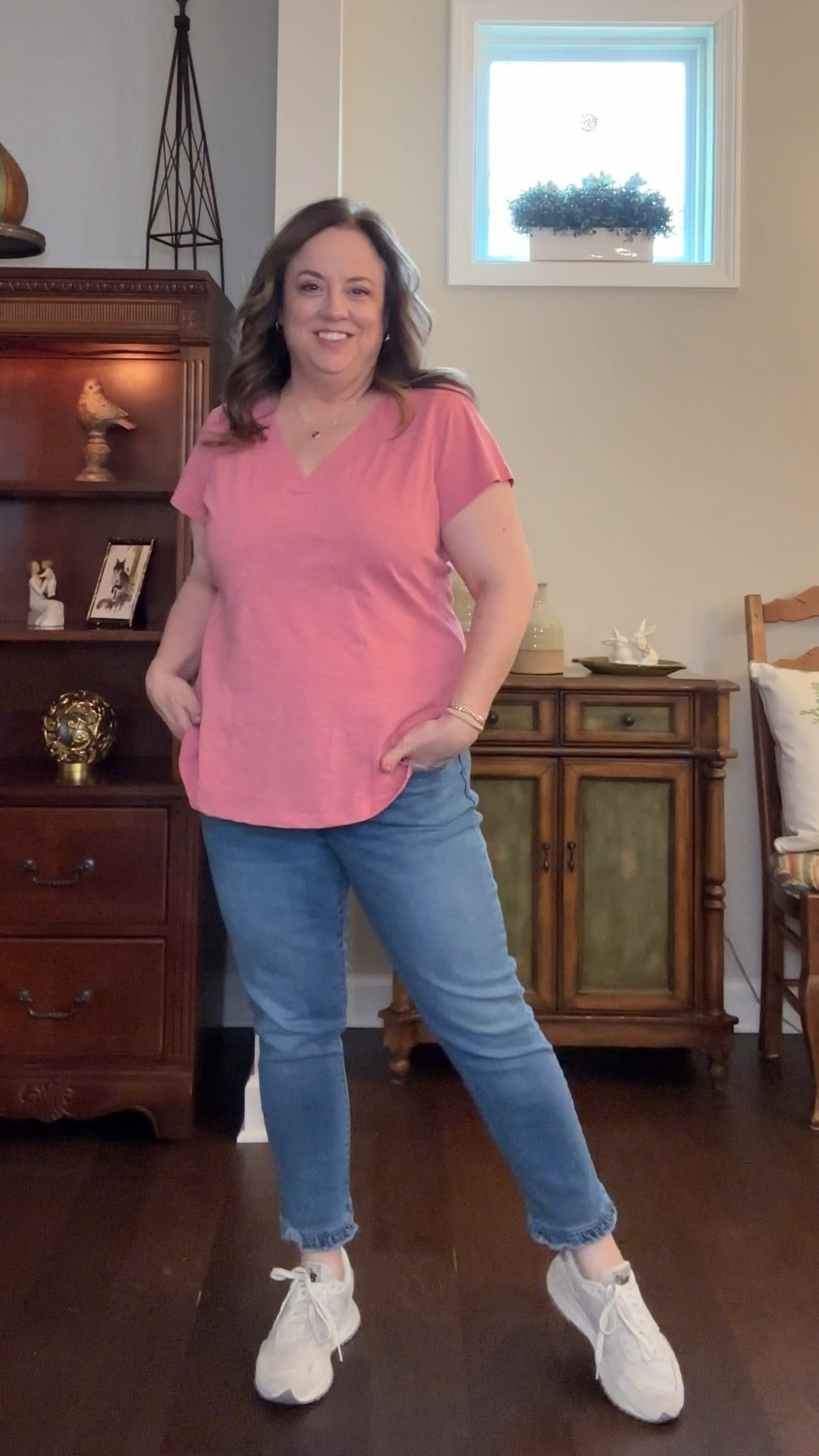 My everyday go-to is jeans and a t-shirt.  I bought these @belk 
Jeans come in petite and regular lengths.

#midsizefashioninspo #momoutfit #petite 

Follow for more over-50 lifestyle content including clothing finds.


#LTKPetite #LTKMidsize #LTKOver40