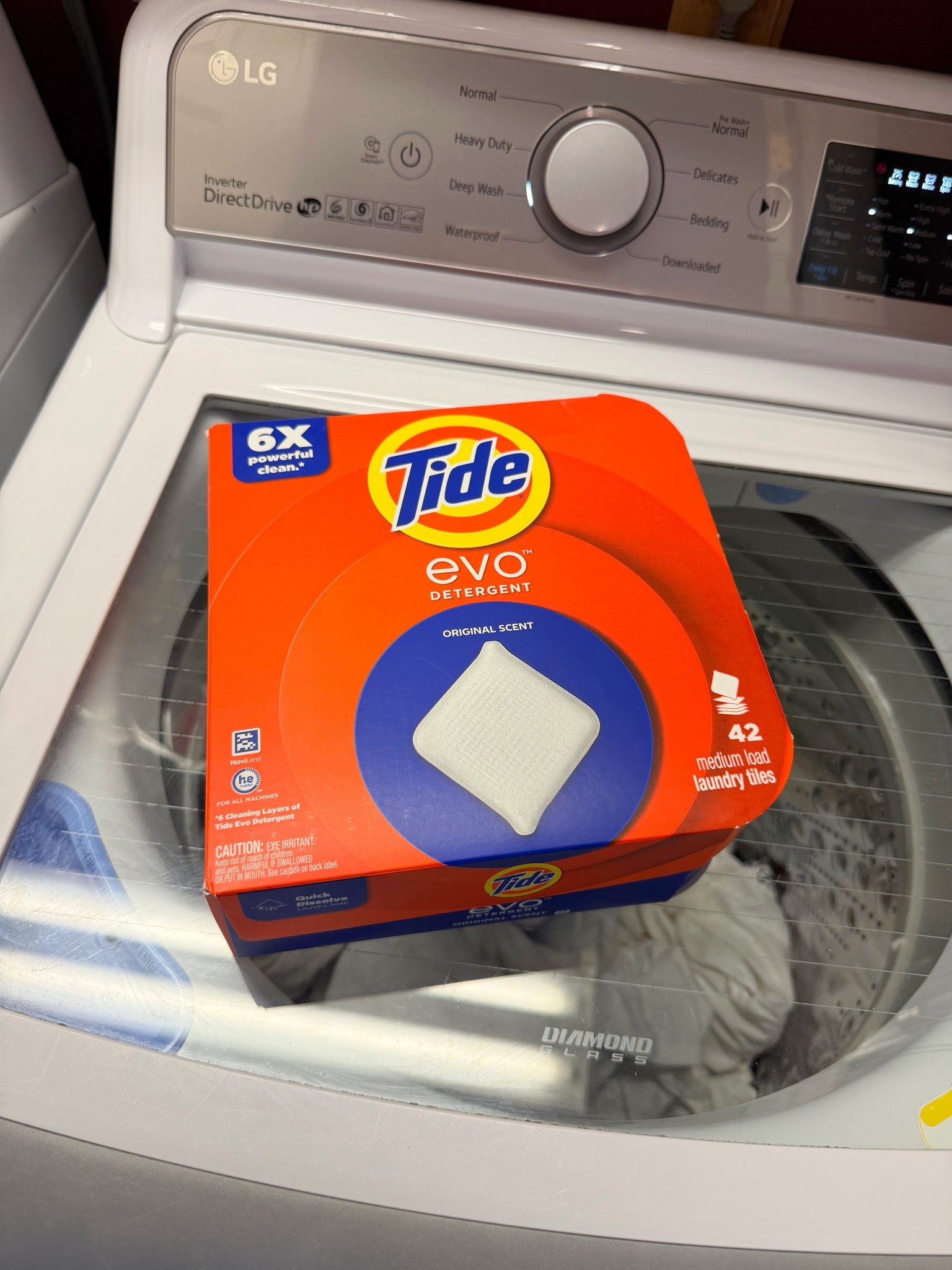 #ad I am so excited to be partnering with @target and @tidelaundry to bring you the BEST new invention the Evo Detergent Tile! Sustainable, mess free, and actually WORKS! Add them to your Target drive up order of same day Target delivery! #TargetPartner #TidePartner #tide
 #tidevo @target @tidelaundry 

#LTKHome