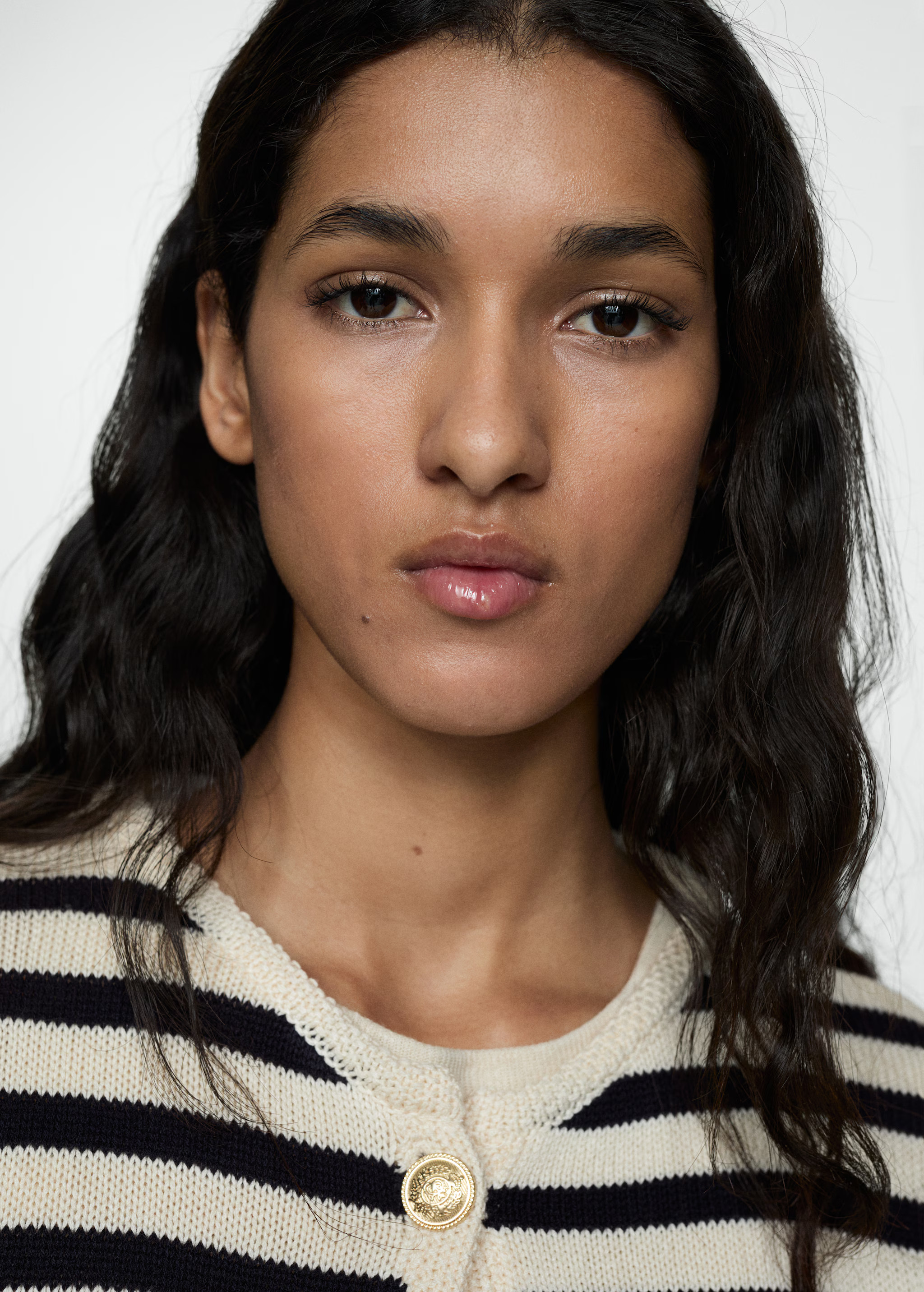 Knitted cardigan with jewel button | MANGO (US)