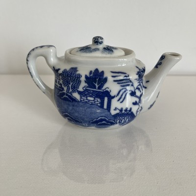 Blue Willow Children’s Tea Set For 4 Blue White Porcelain Childs Play Vintage  | eBay | eBay US