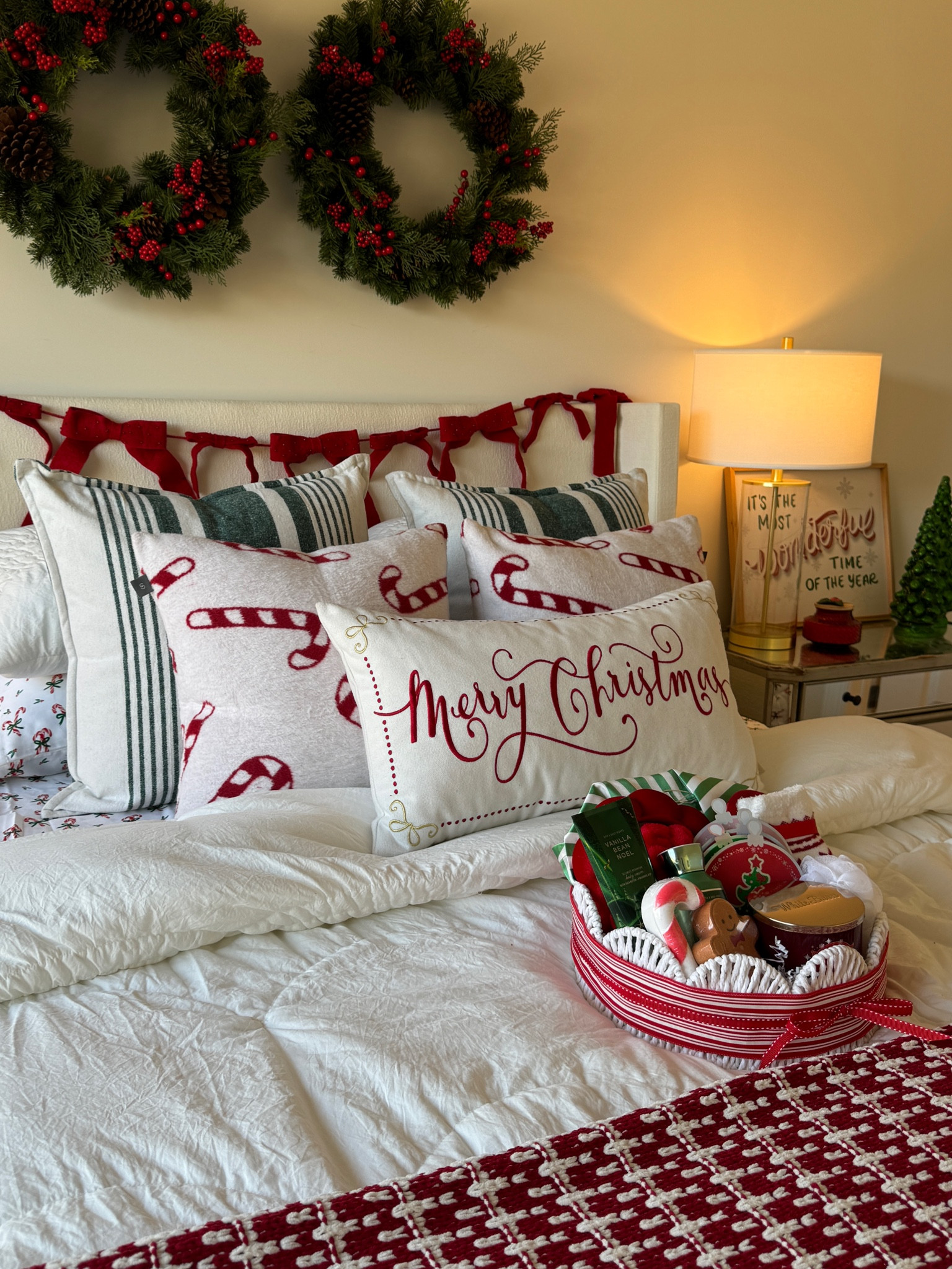 Christmas bedroom finds! 

#LTKHoliday #LTKHome #LTKGiftGuide