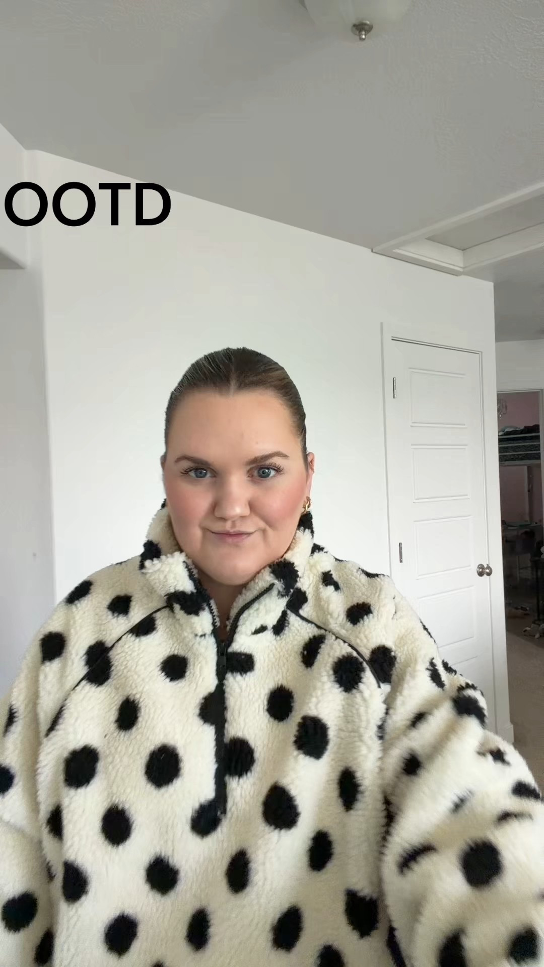 Came to link the jacket and it’s not on Bohmes website anymore😩 I linked some similar jackets for now! 

#LTKmomlife #LTKootd #LTKSeasonal