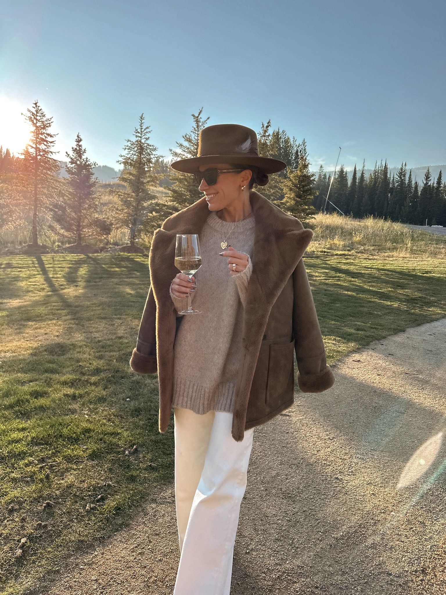 Tonight’s outfit for a celebratory dinner in Montana 
Sweater- tts with an oversized fit 
Jeans tts 
Jacket tts 

#LTKOver40