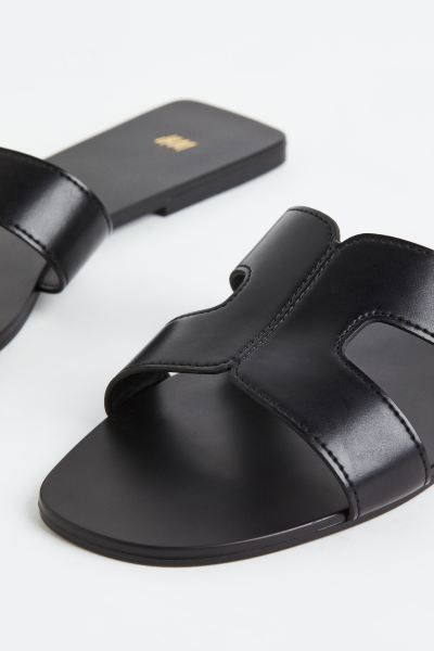 Slides | H&M (US + CA)