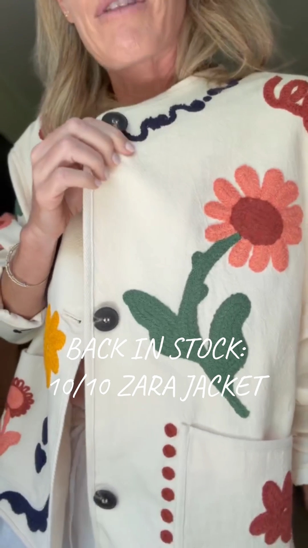 One of my favorite jackets is back in stock at Zara!! Size up for a slouchier fit