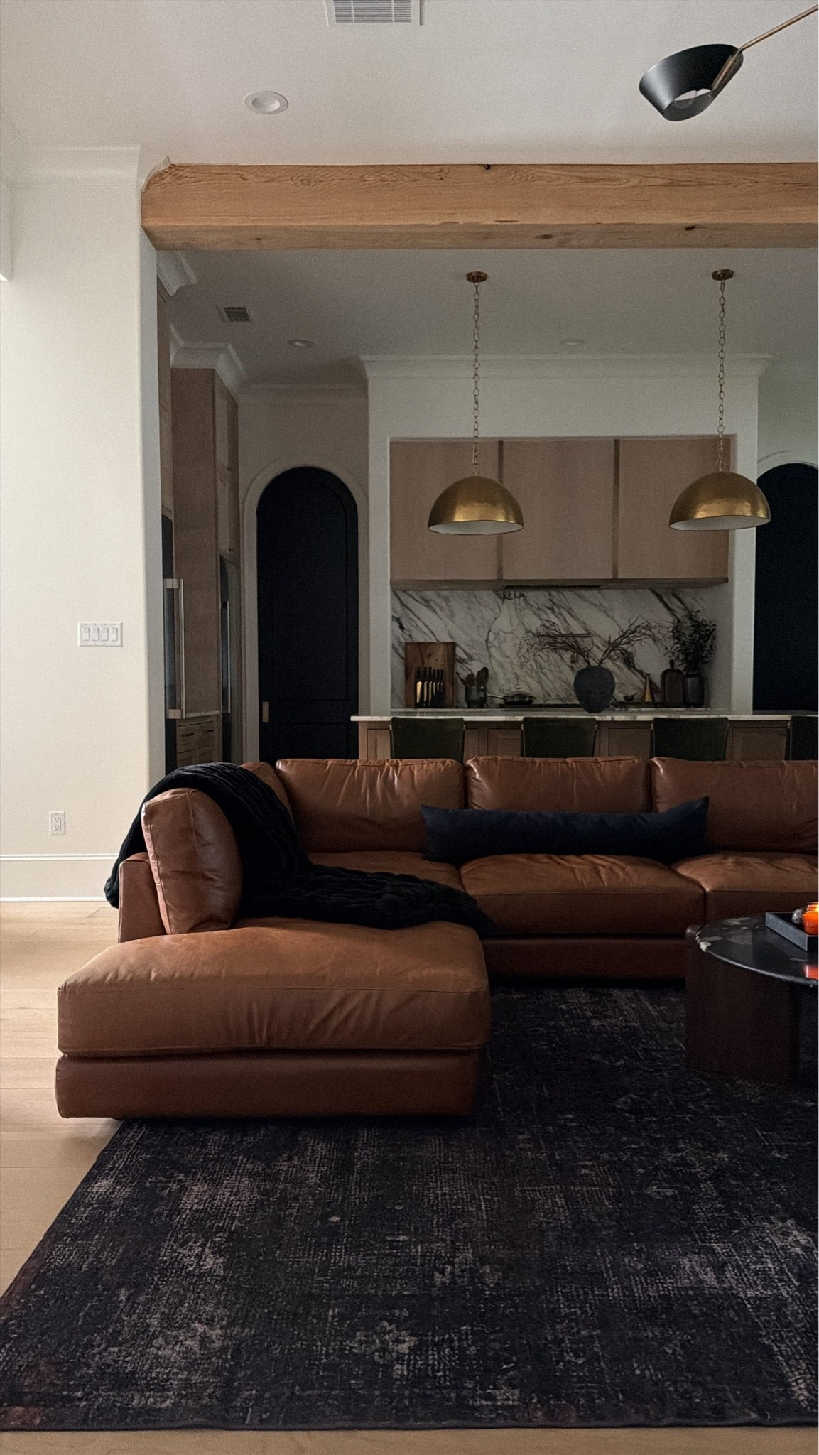 Still getting lots of requests for this rug link. 🖤


#rug #livingroom

#LTKHome