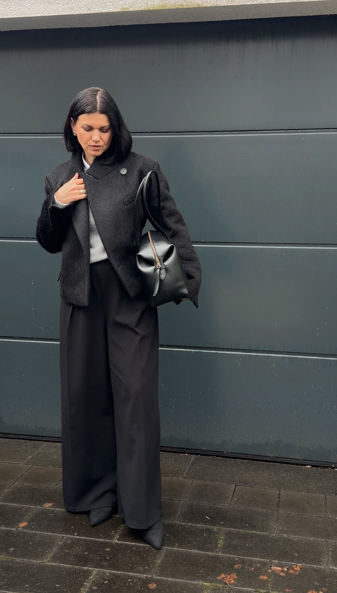 Minimalistic outfit, 90-ies style, casual outfit idea 

#LTKspring #LTKdeutschland #LTKeurope