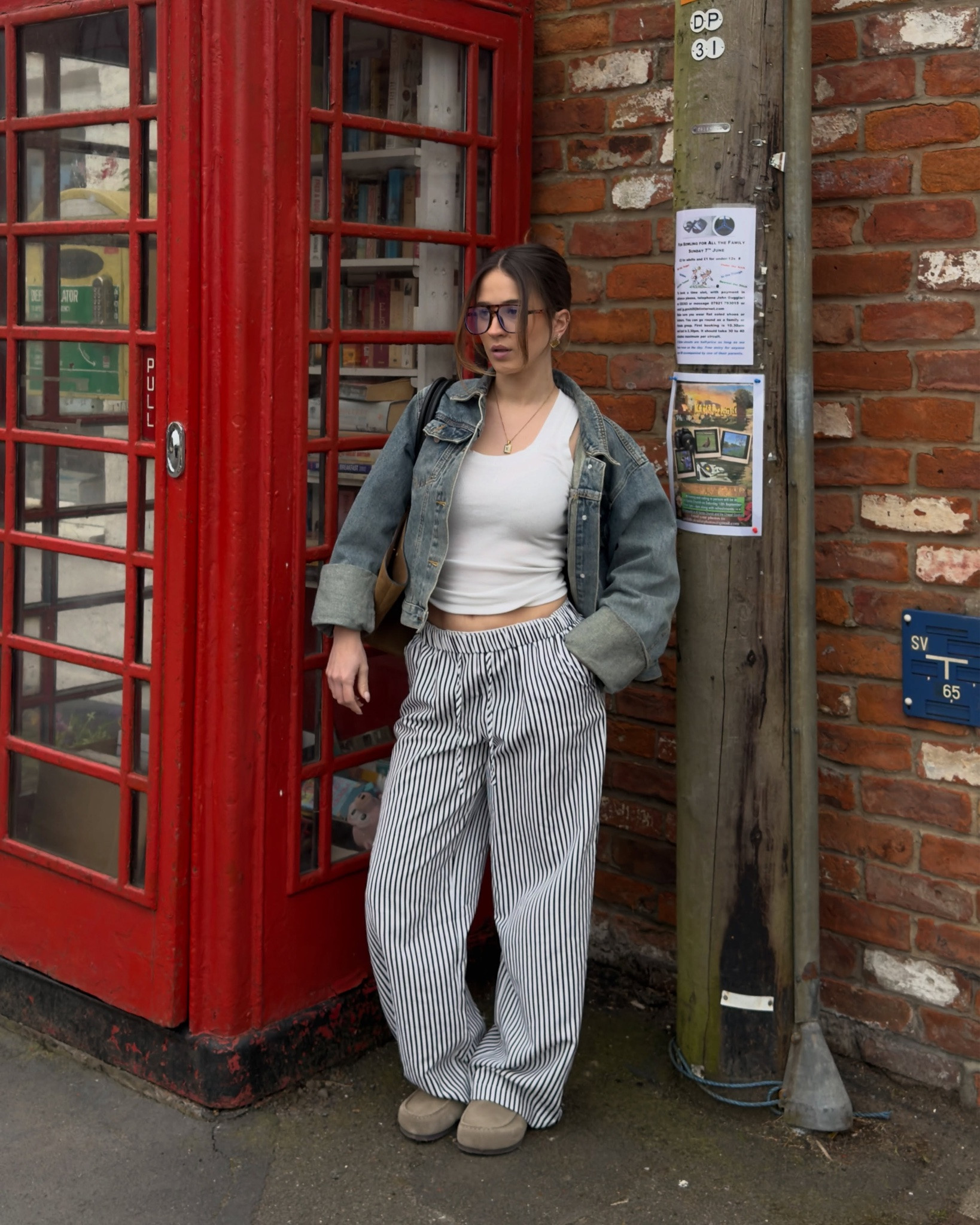 birkenstocks 🤝🏻 linen pants = the ultimate combo ✨🌷☀️💐