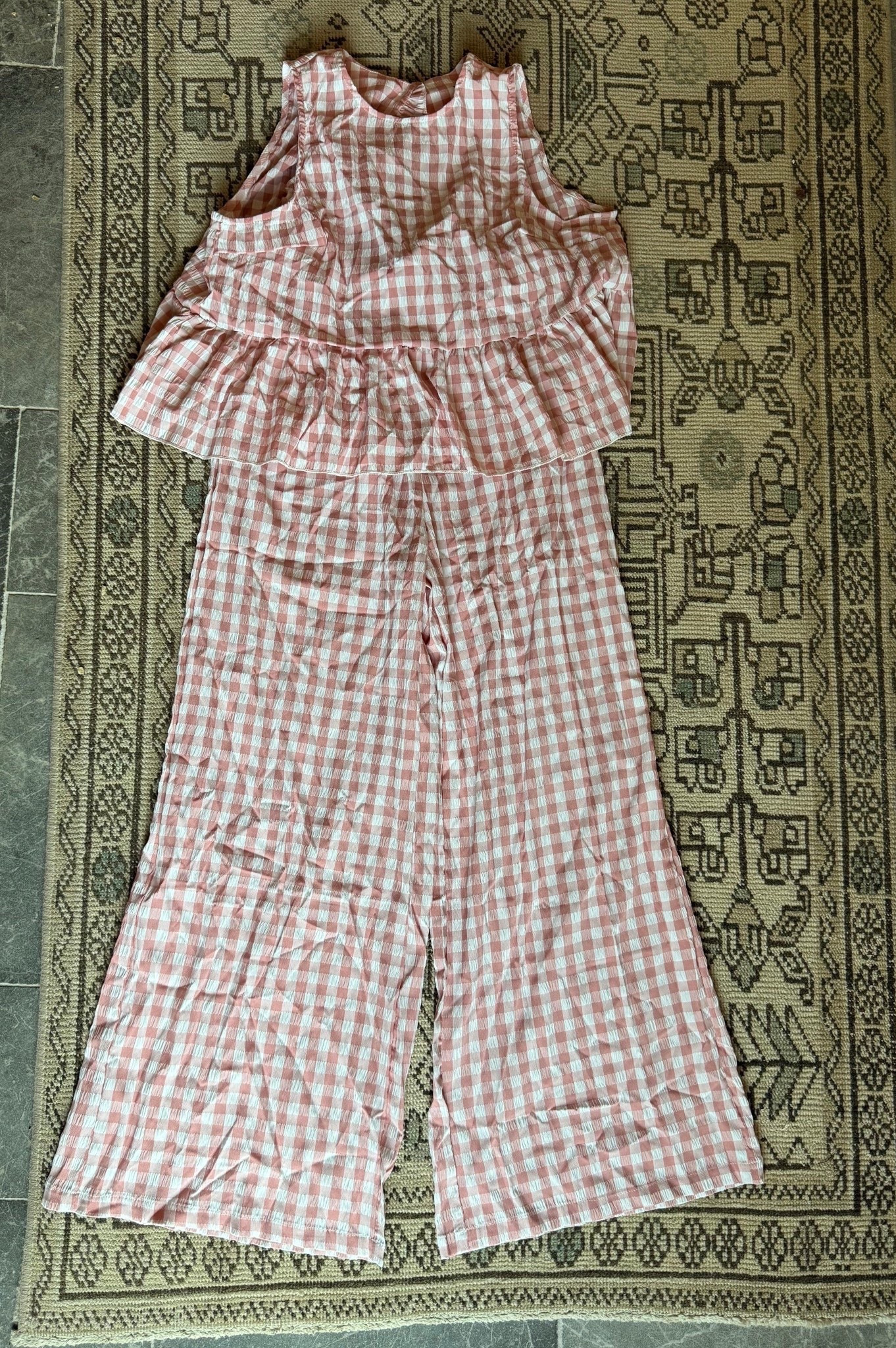 Bringing this set back out for PP!
Size: small

Dressupbuttercup.com #dressupbuttercup #dederaad


#LTKSeasonal #LTKootd