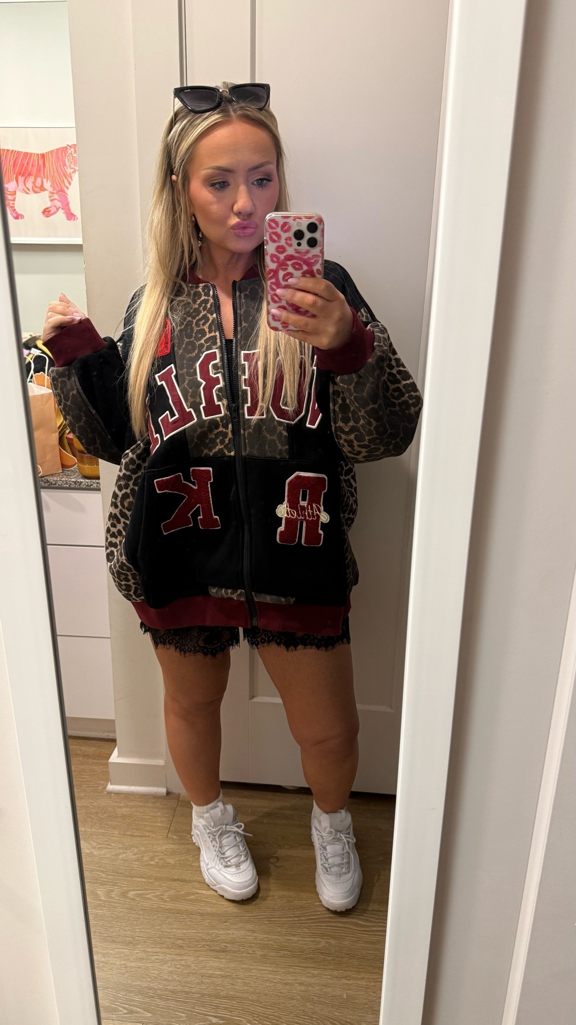 Khalid concert fit 🎤🖤

#LTKSeasonal #LTKMidsize #LTKootd